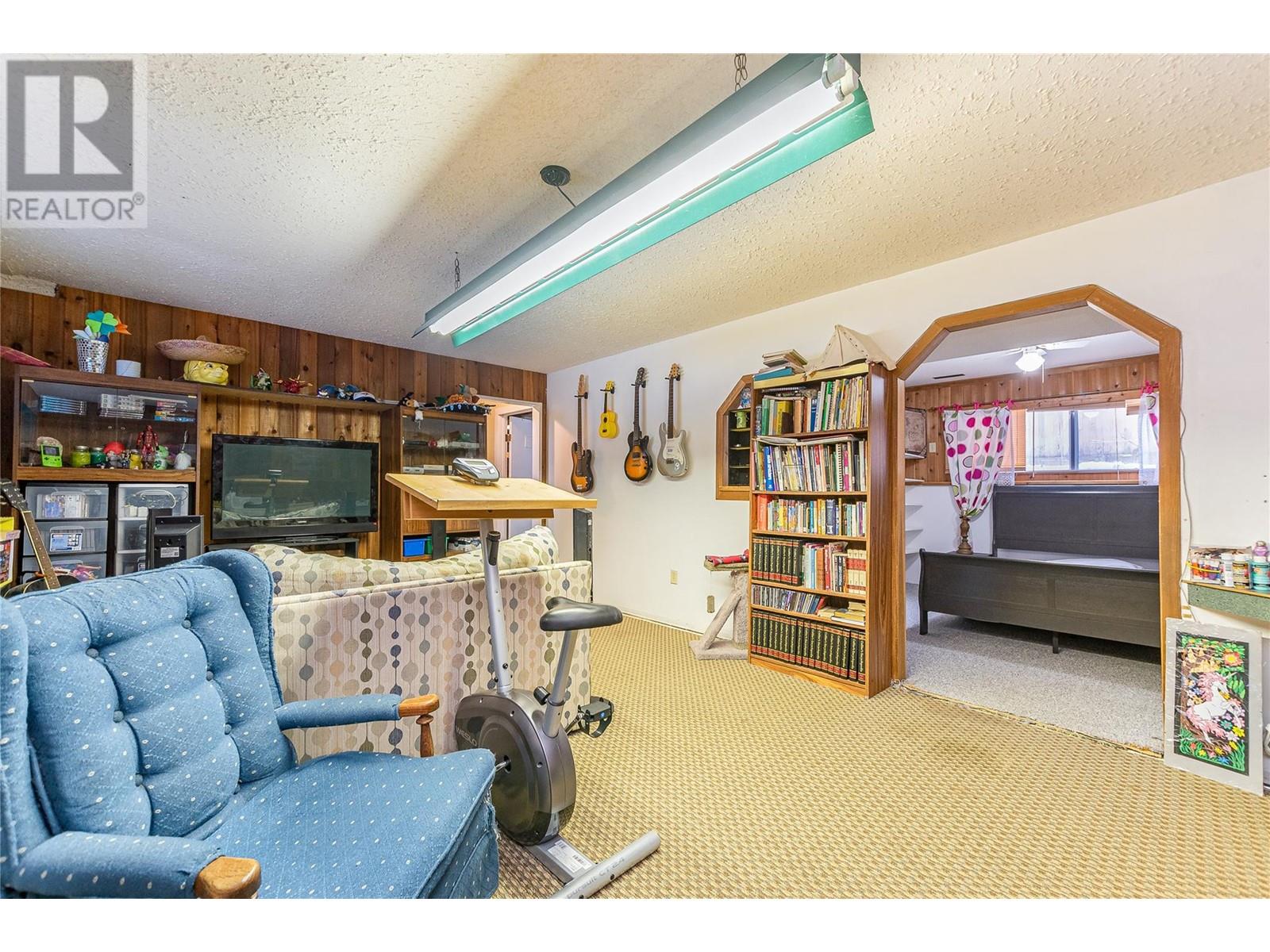 801 26 Street Se, Salmon Arm, British Columbia  V1E 2H6 - Photo 32 - 10346676