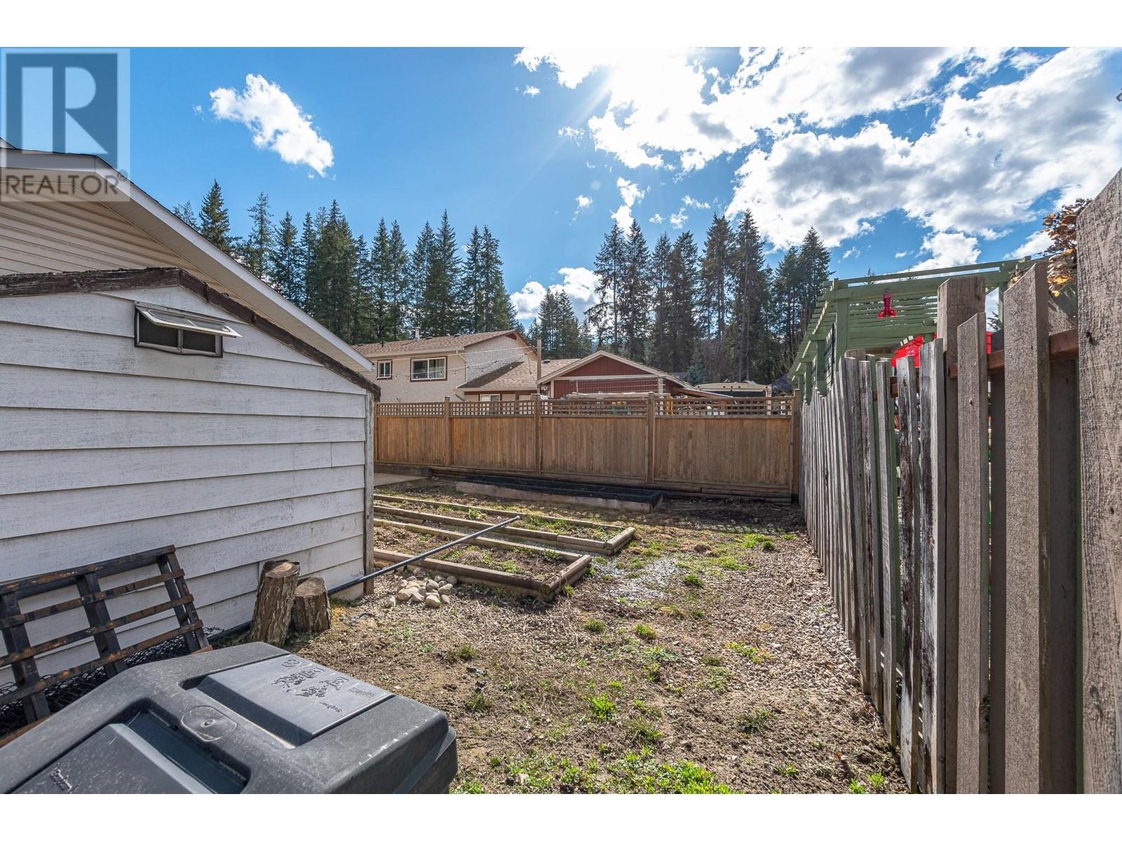 801 26 Street Se, Salmon Arm, British Columbia  V1E 2H6 - Photo 41 - 10346676