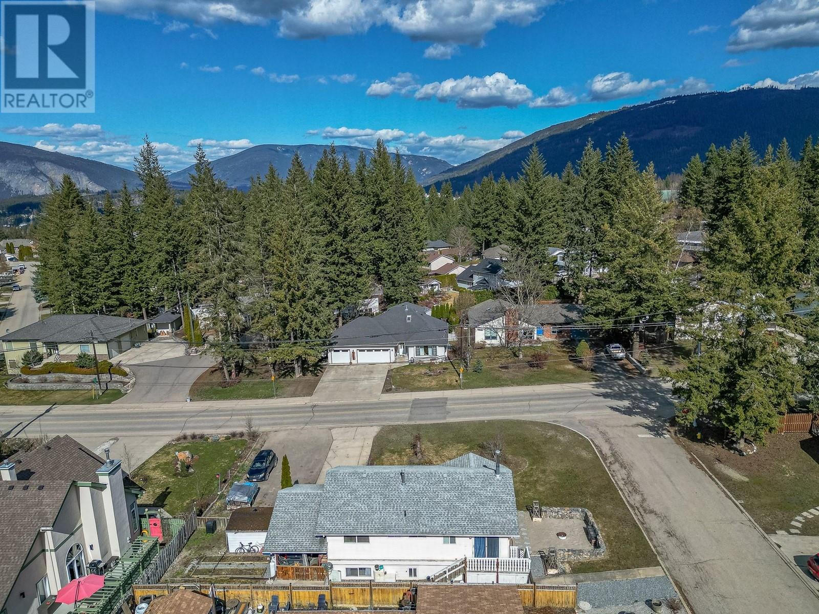 801 26 Street Se, Salmon Arm, British Columbia  V1E 2H6 - Photo 50 - 10346676