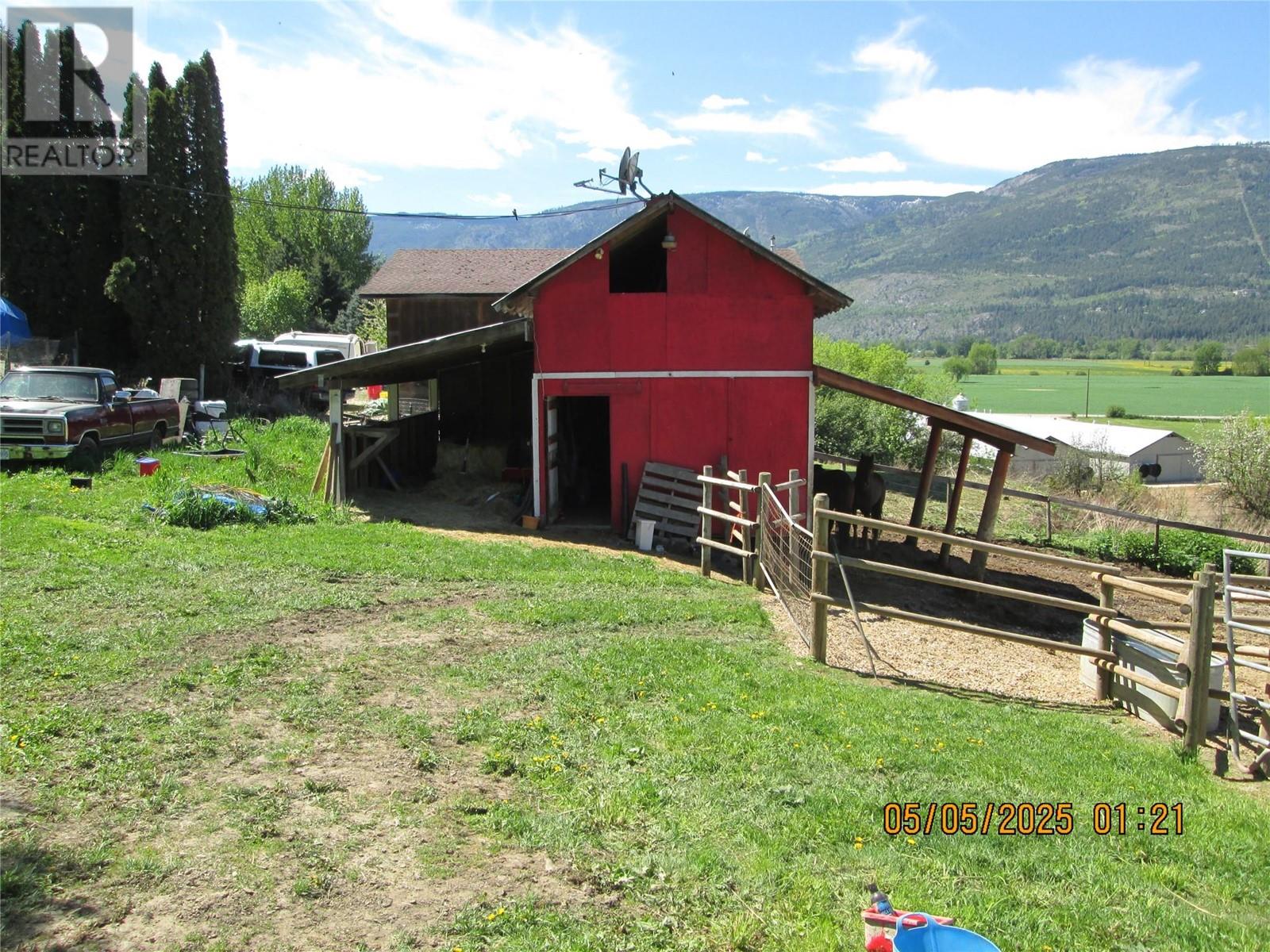 2651 Foothill Road Sw, Salmon Arm, British Columbia  V1E 1L7 - Photo 14 - 10346417