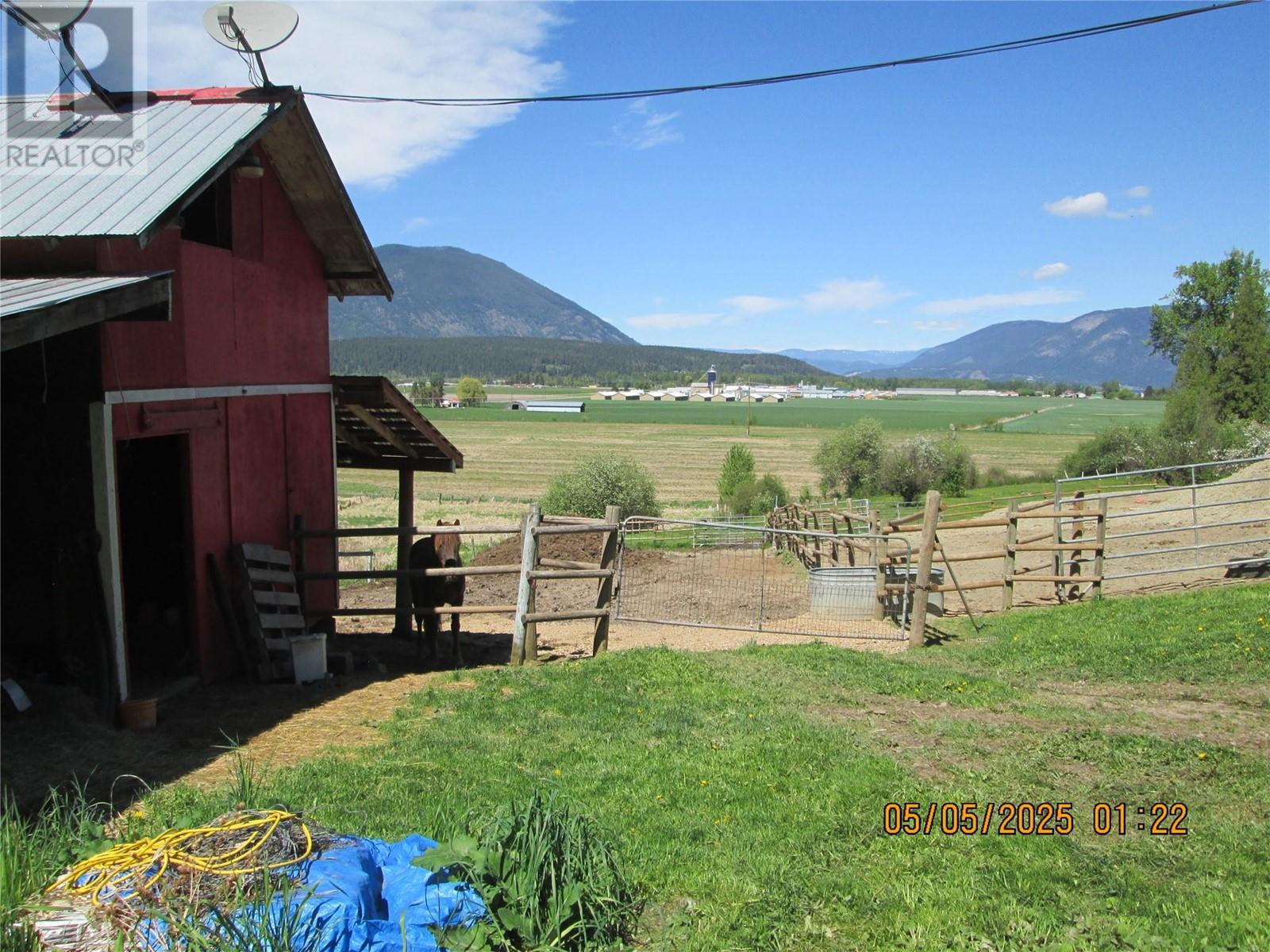 2651 Foothill Road Sw, Salmon Arm, British Columbia  V1E 1L7 - Photo 17 - 10346417