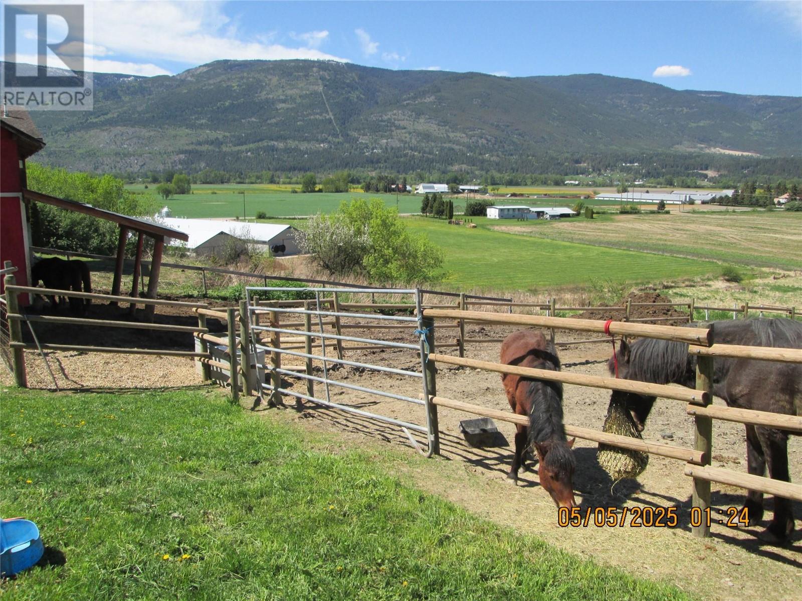 2651 Foothill Road Sw, Salmon Arm, British Columbia  V1E 1L7 - Photo 19 - 10346417