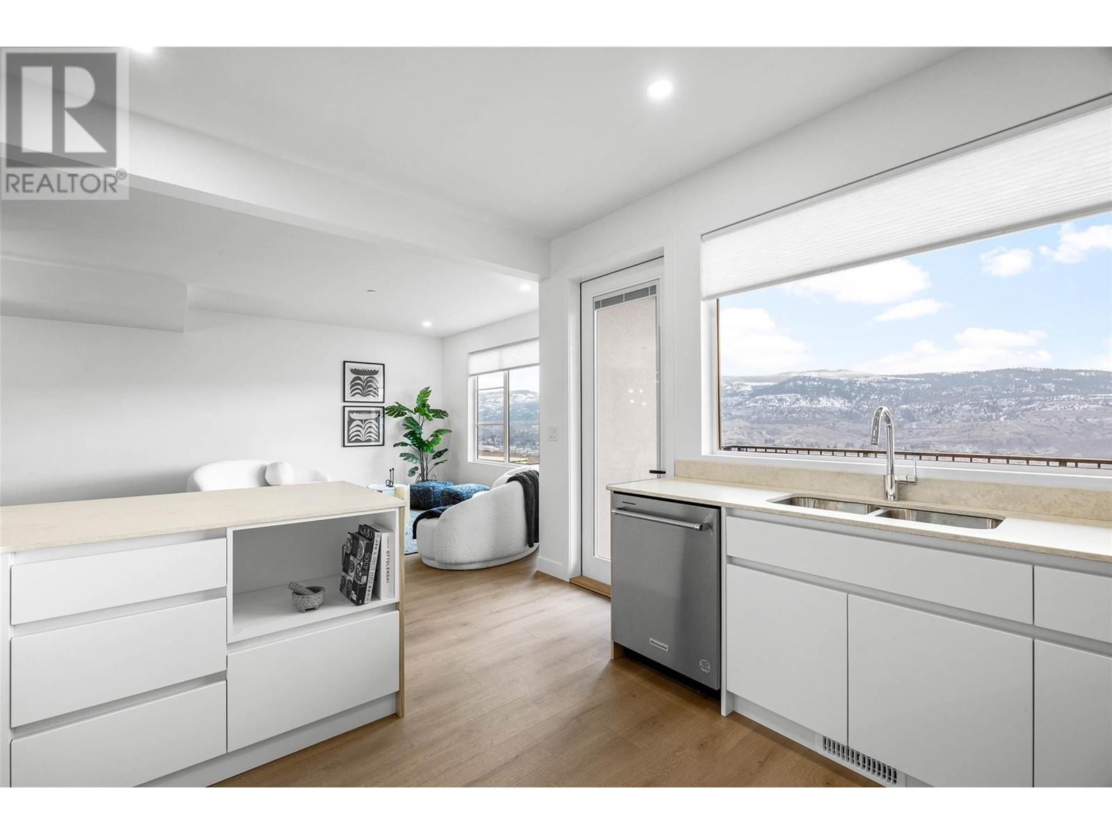 5026 Sun Rivers Drive, Kamloops, British Columbia  V2H 0E7 - Photo 15 - 10346695