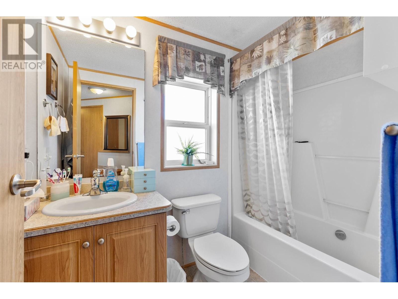 8945 Highway 97 N Unit# 37, Kelowna, British Columbia  V4V 1E8 - Photo 33 - 10346600