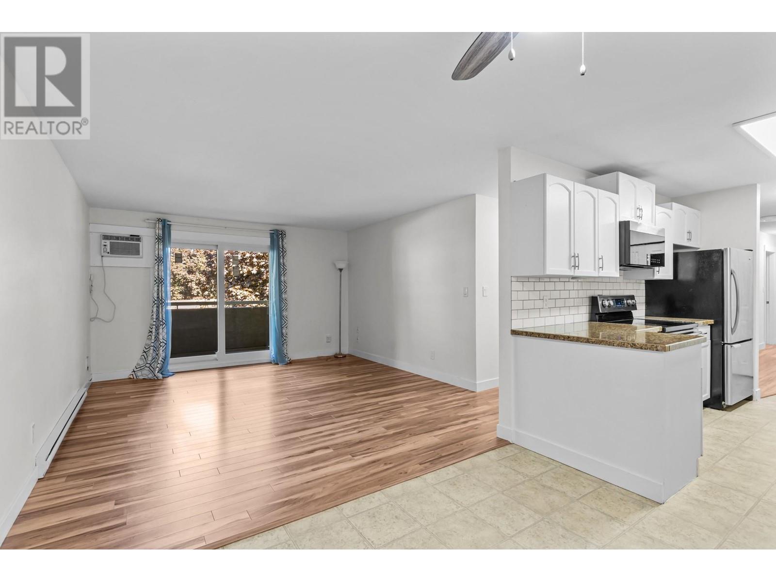 3854 Gordon Drive Unit# 263, Kelowna, British Columbia  V1W 3G5 - Photo 6 - 10346439