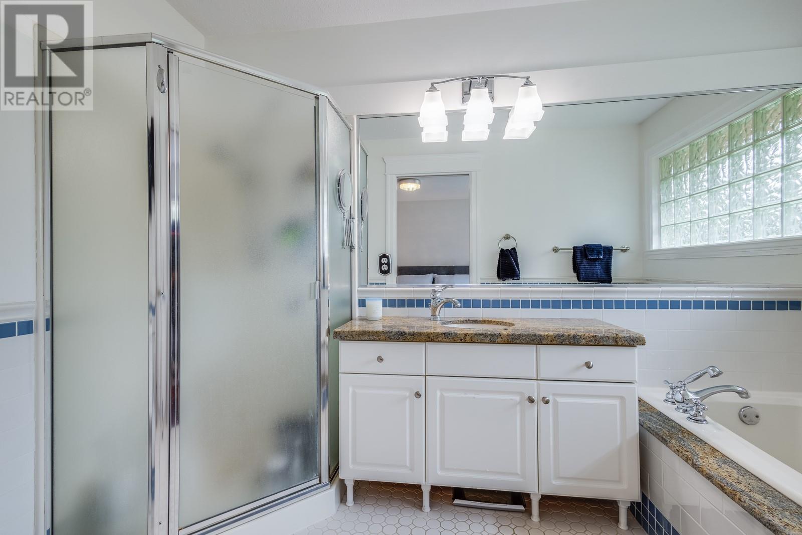 157 Magic Drive, Kelowna, British Columbia  V1V 1N2 - Photo 14 - 10336199