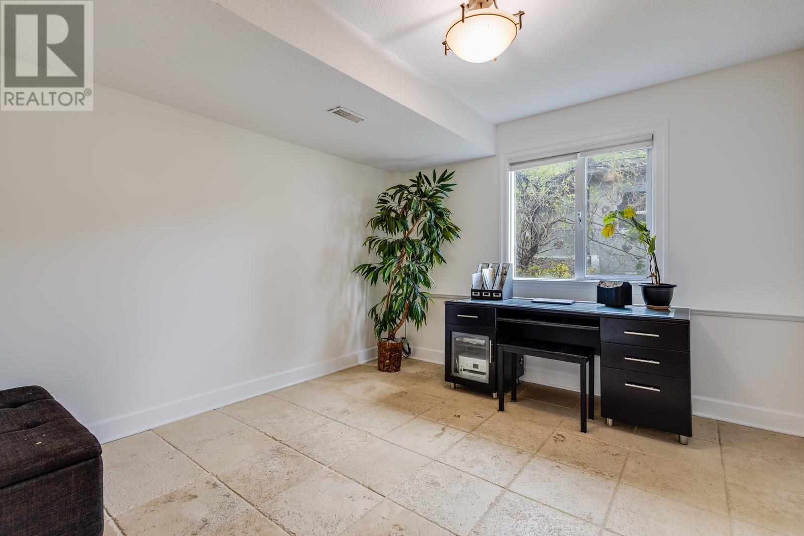 157 Magic Drive, Kelowna, British Columbia  V1V 1N2 - Photo 26 - 10336199