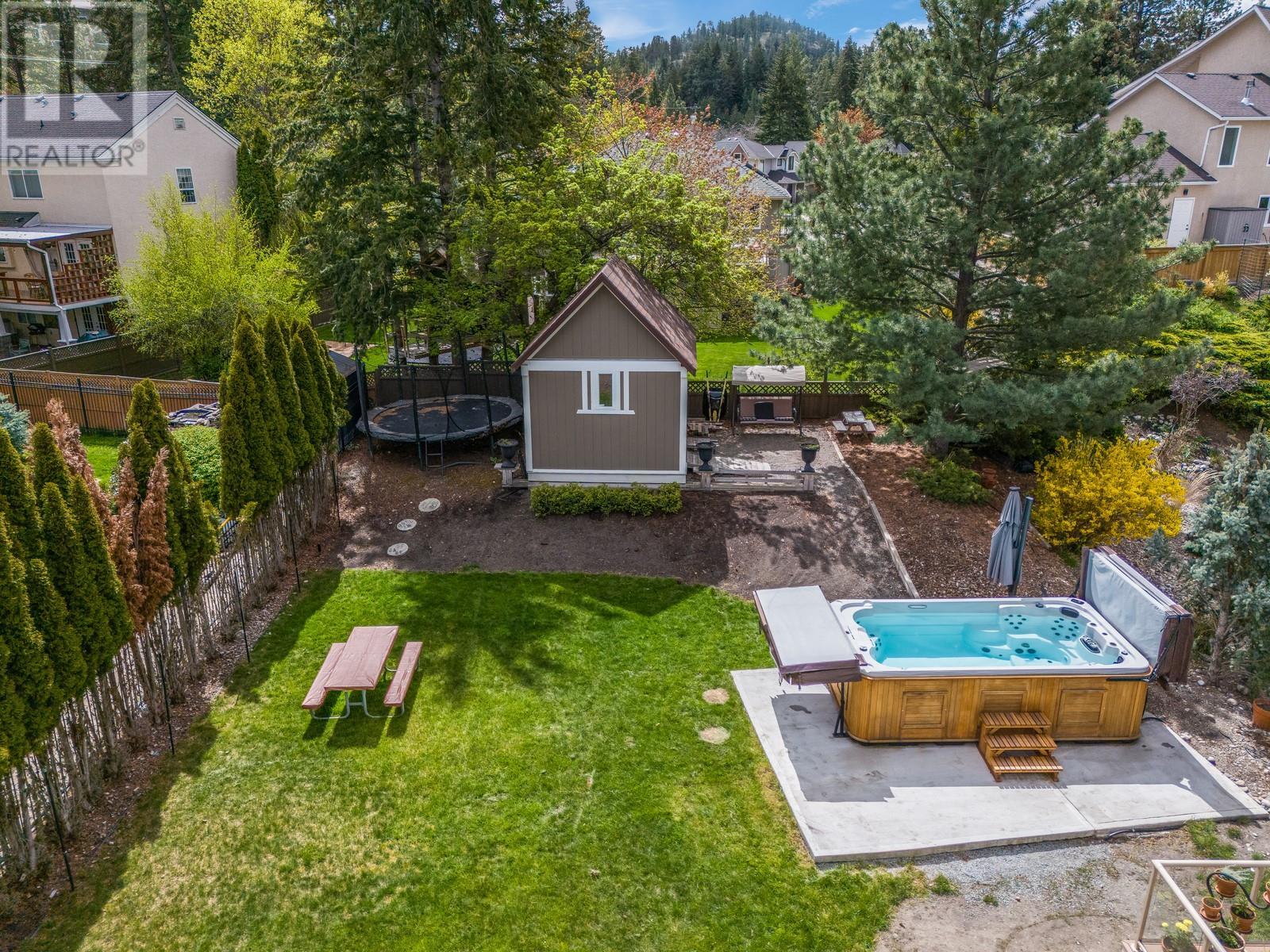 157 Magic Drive, Kelowna, British Columbia  V1V 1N2 - Photo 35 - 10336199