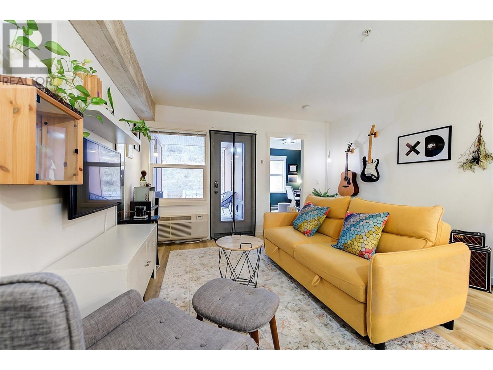 1481 Glenmore Road N Unit# 210, Kelowna, British Columbia  V1V 2C5 - Photo 3 - 10346713