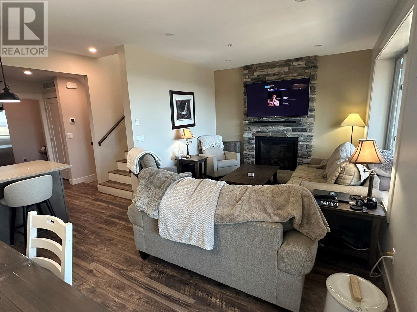 9834 Cathedral Drive, Silver Star, British Columbia  V1B 3M1 - Photo 16 - 10346613