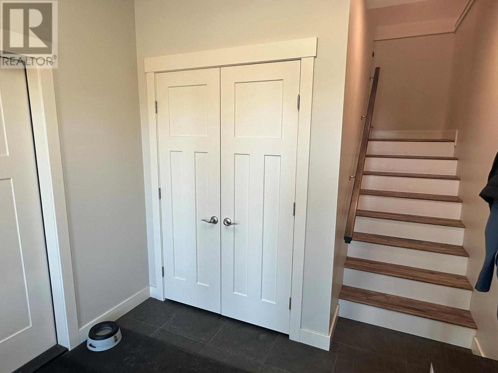 9834 Cathedral Drive, Silver Star, British Columbia  V1B 3M1 - Photo 63 - 10346613