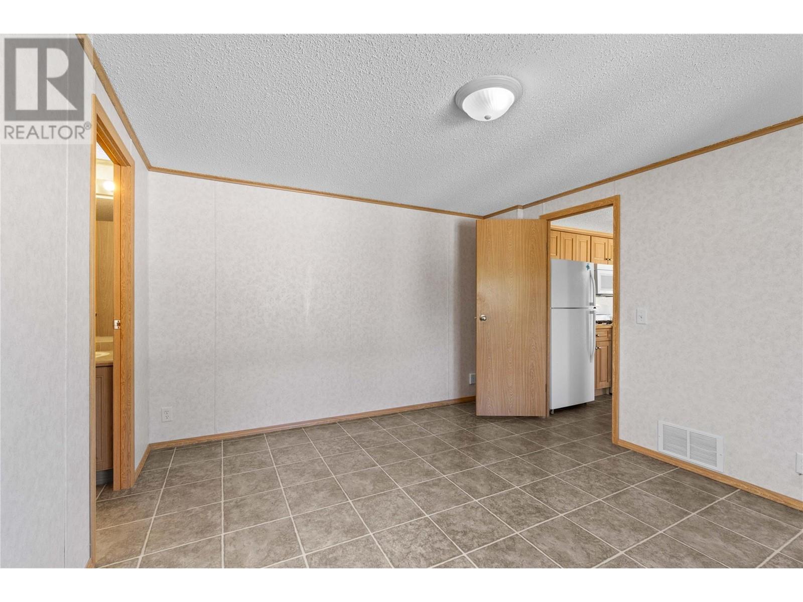 3350 10th Avenue Ne Unit# 54, Salmon Arm, British Columbia  V1E 1J6 - Photo 22 - 10346582