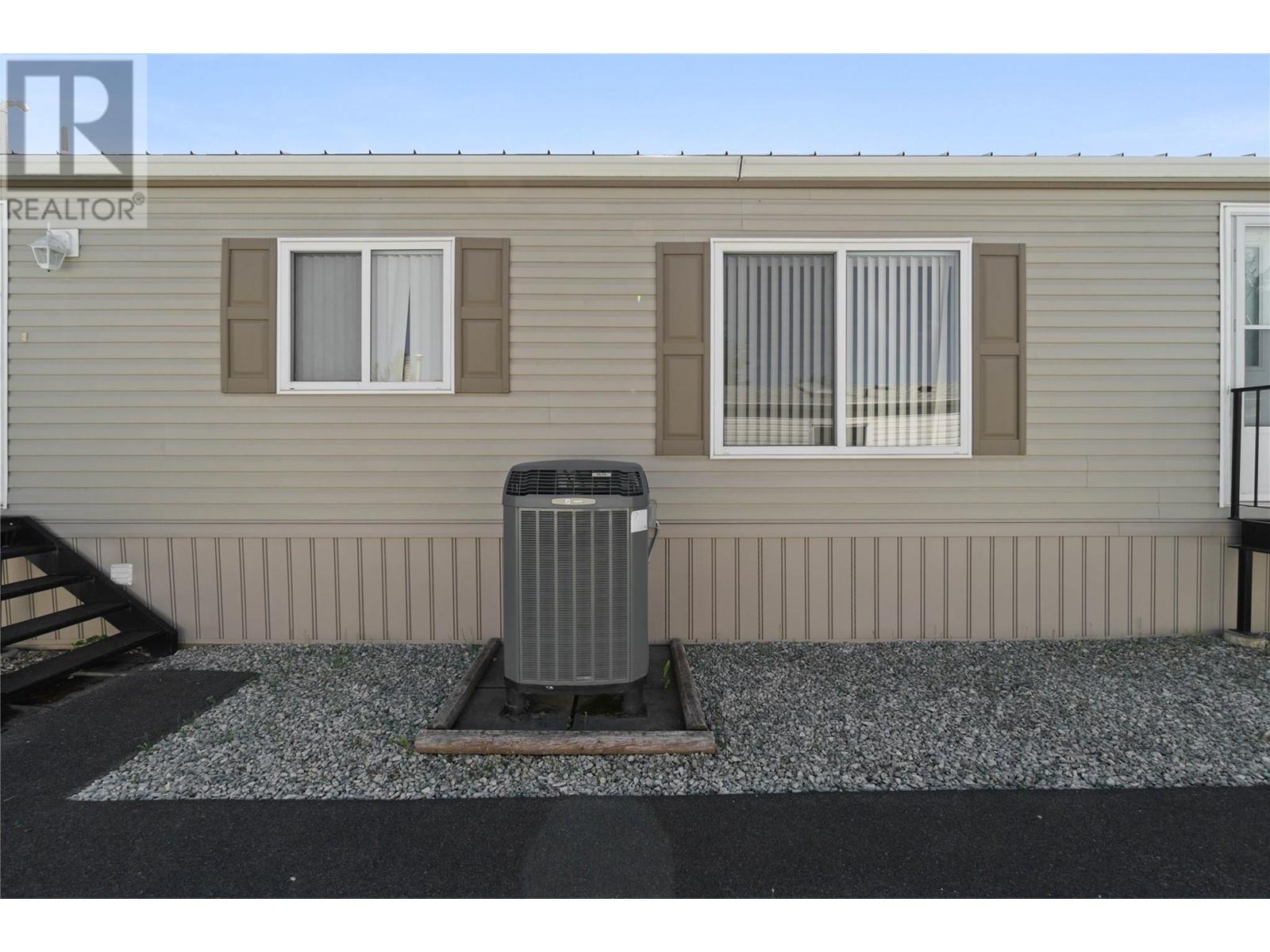 3350 10th Avenue Ne Unit# 54, Salmon Arm, British Columbia  V1E 1J6 - Photo 37 - 10346582