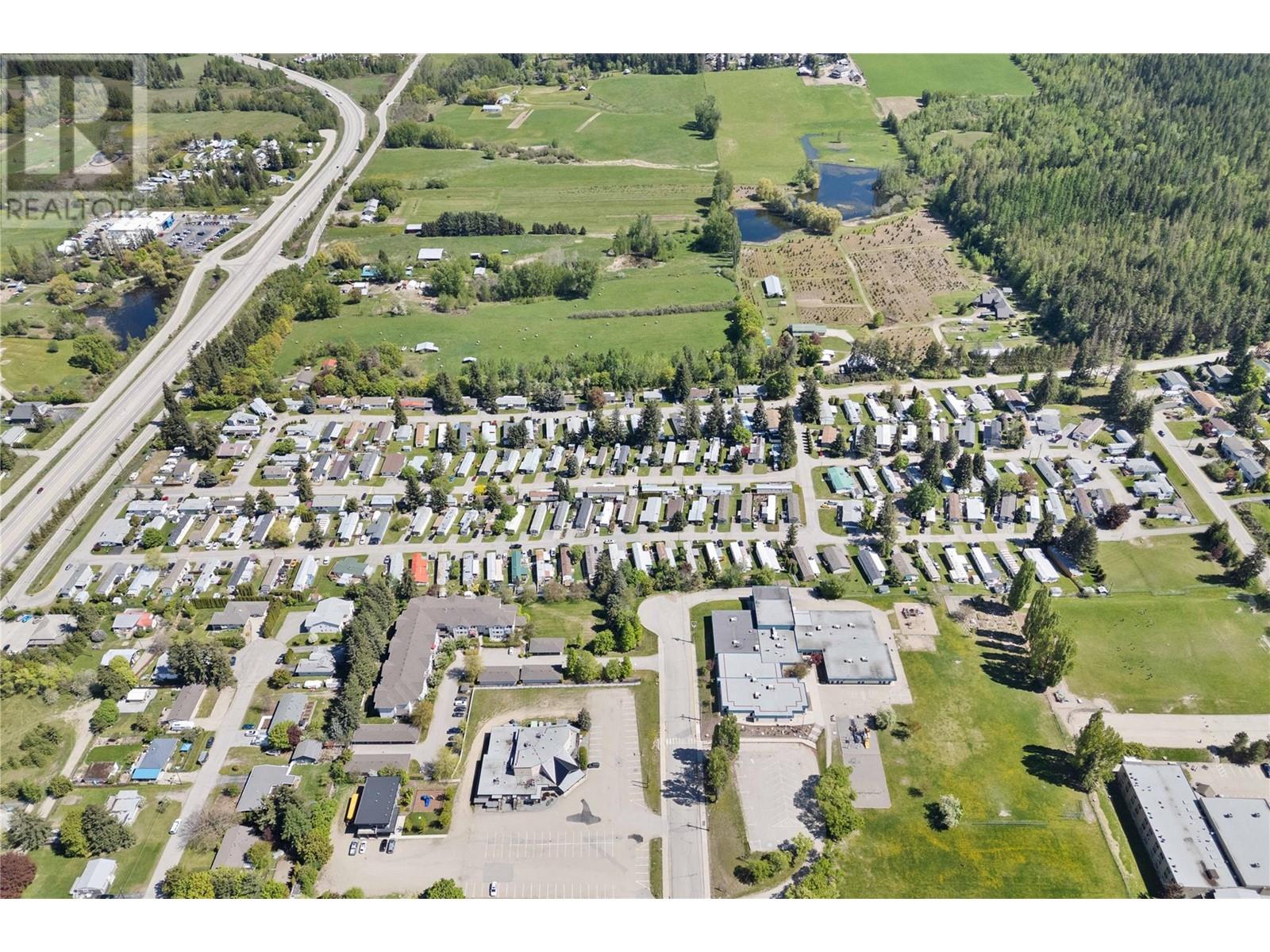 3350 10th Avenue Ne Unit# 54, Salmon Arm, British Columbia  V1E 1J6 - Photo 45 - 10346582