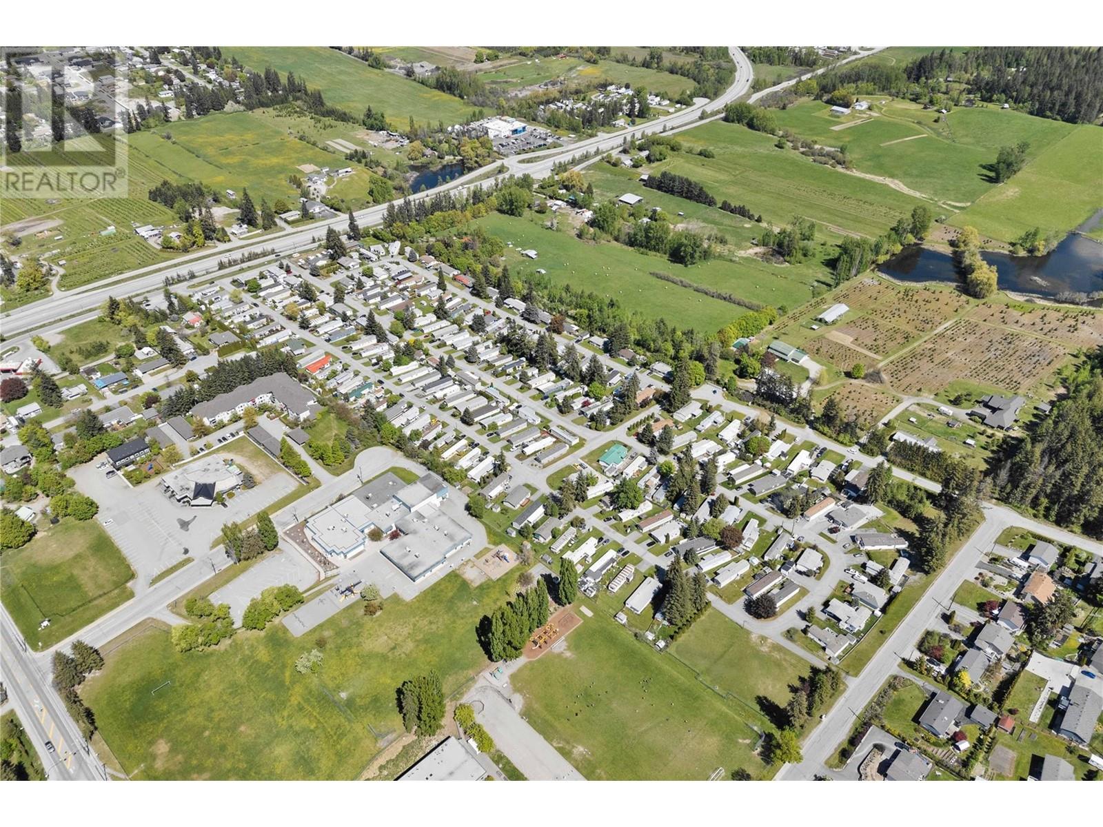 3350 10th Avenue Ne Unit# 54, Salmon Arm, British Columbia  V1E 1J6 - Photo 46 - 10346582