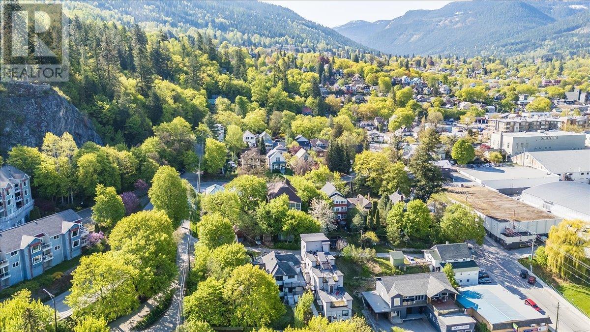 922 Front Street, Nelson, British Columbia  V1L 4C2 - Photo 2 - 10346330