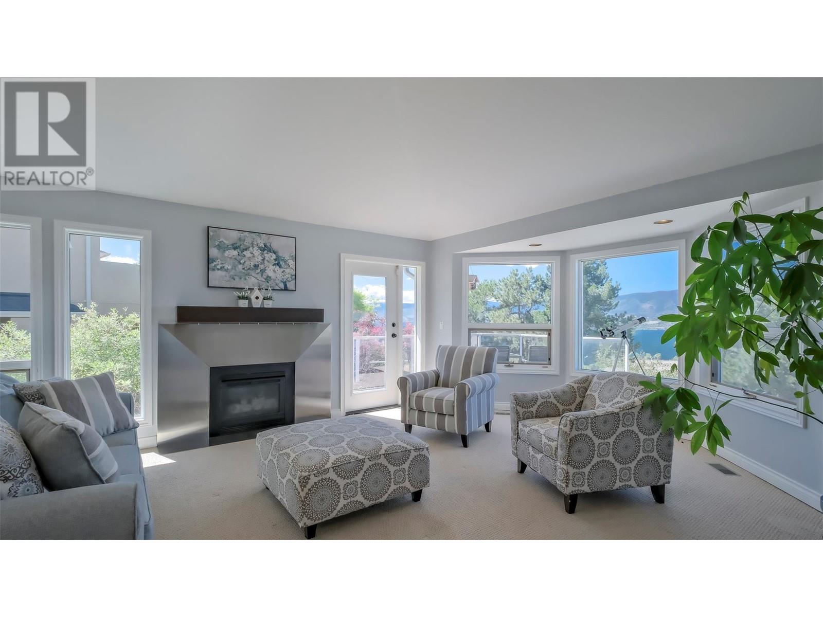 359 Stellar Drive, Kelowna, British Columbia  V1W 4K4 - Photo 10 - 10346329