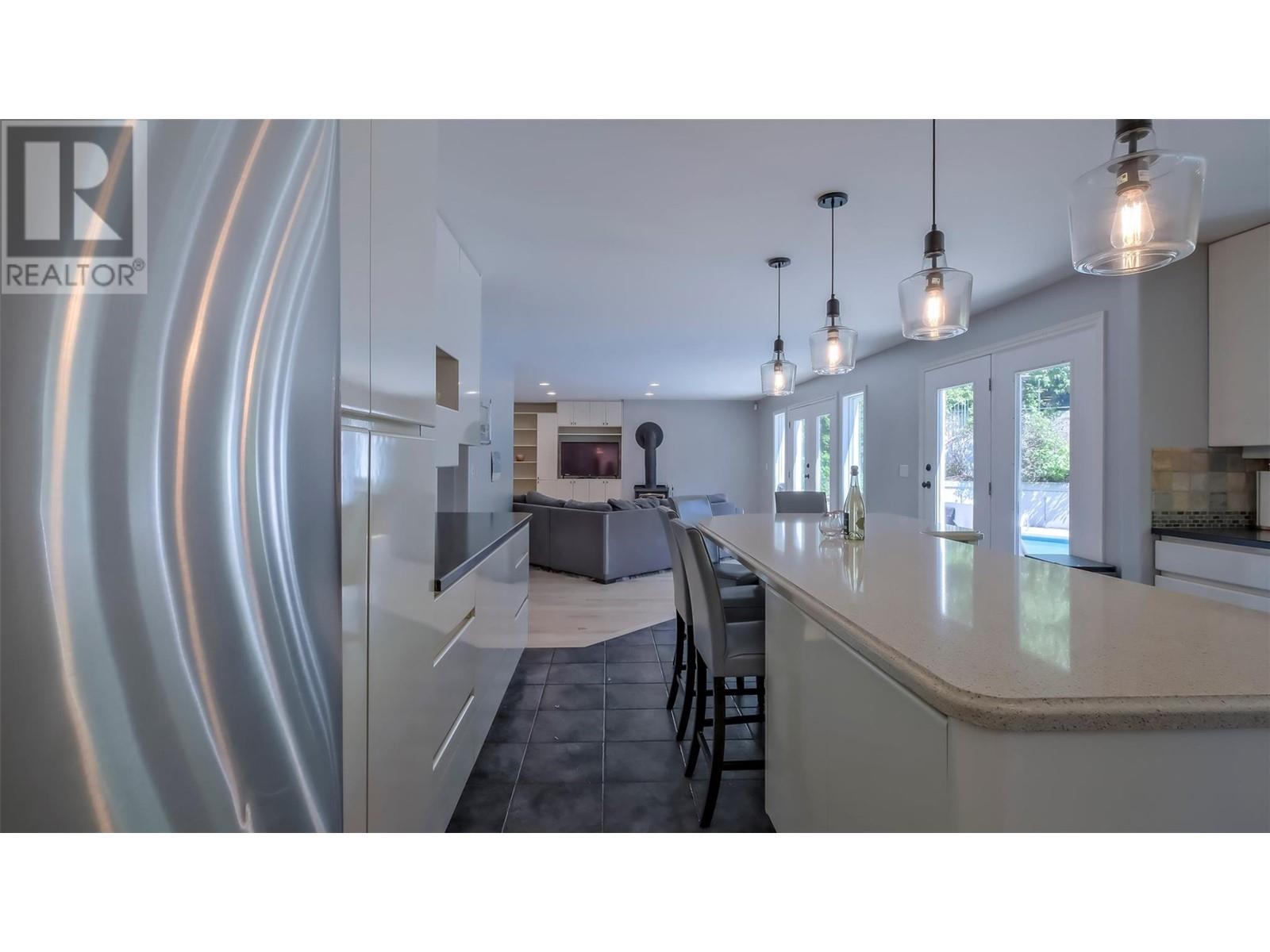 359 Stellar Drive, Kelowna, British Columbia  V1W 4K4 - Photo 22 - 10346329
