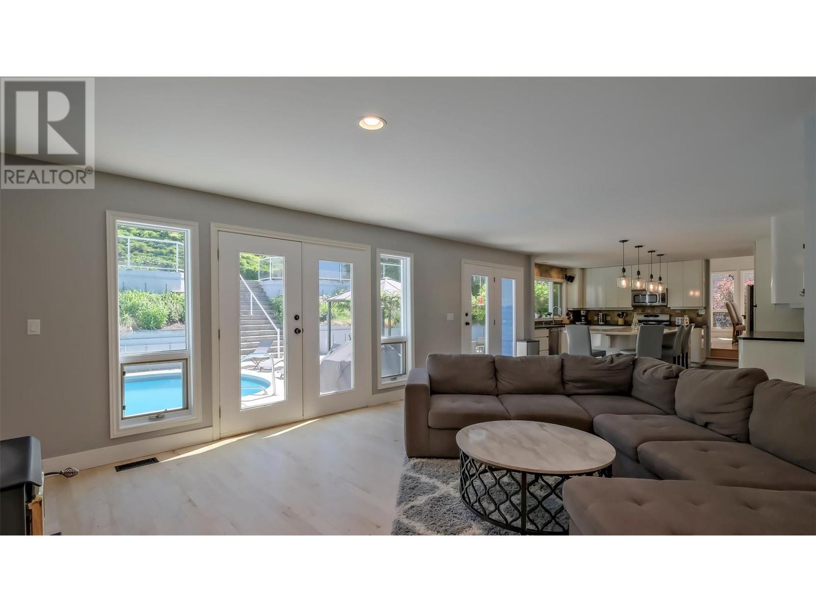 359 Stellar Drive, Kelowna, British Columbia  V1W 4K4 - Photo 24 - 10346329