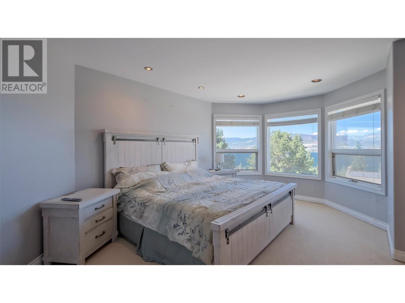 359 Stellar Drive, Kelowna, British Columbia  V1W 4K4 - Photo 35 - 10346329