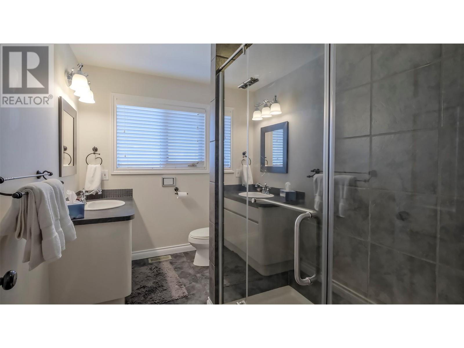 359 Stellar Drive, Kelowna, British Columbia  V1W 4K4 - Photo 49 - 10346329