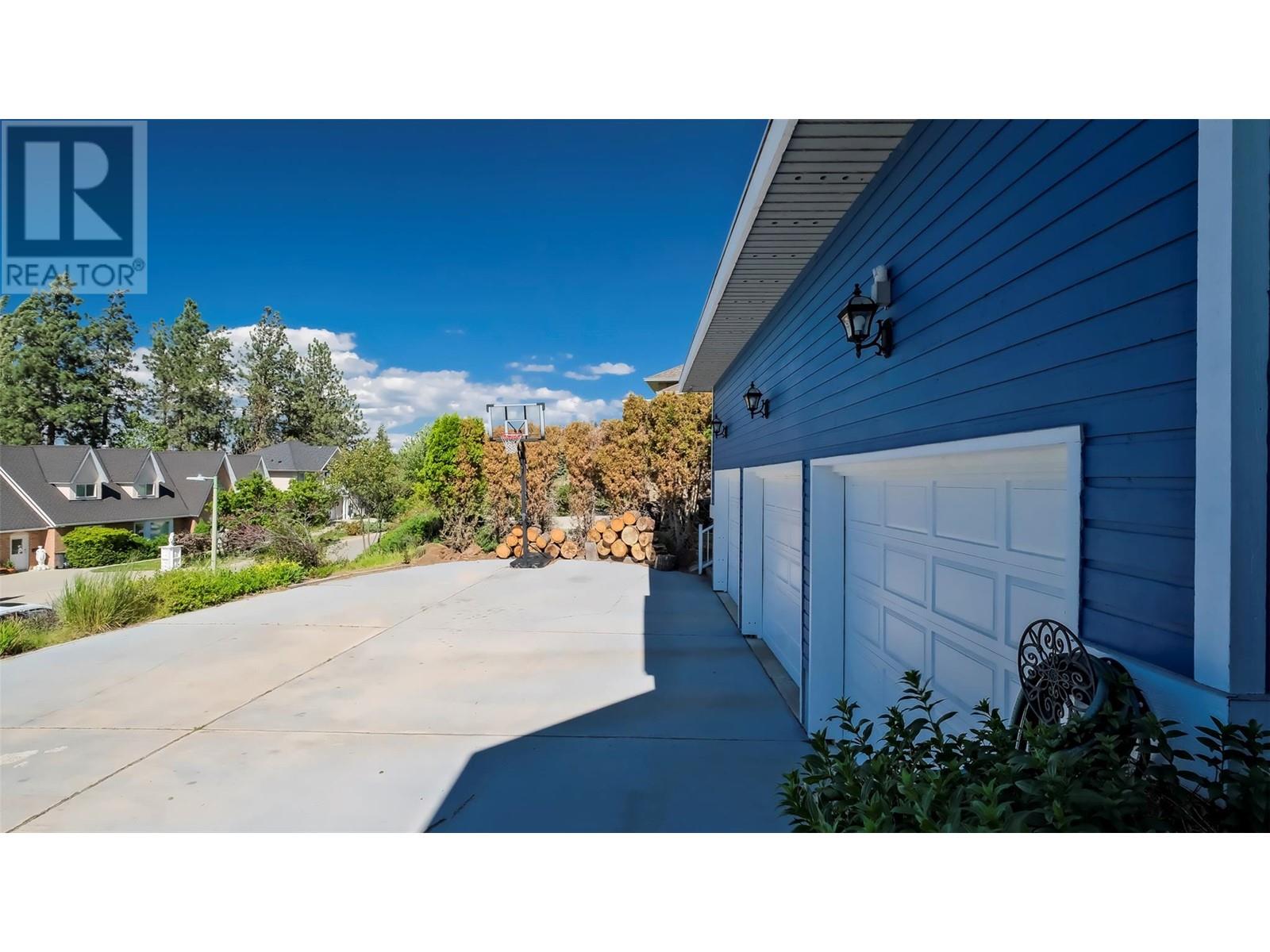 359 Stellar Drive, Kelowna, British Columbia  V1W 4K4 - Photo 62 - 10346329