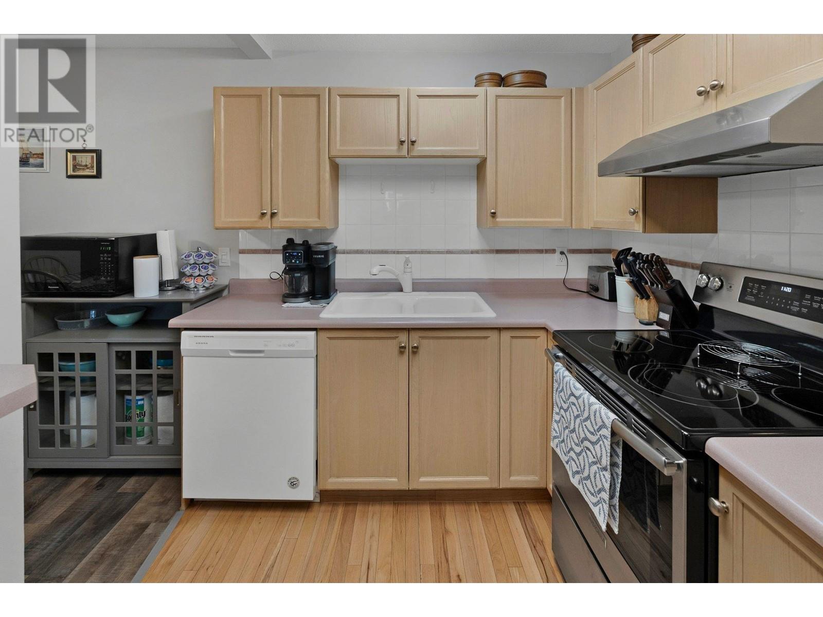 730 Badke Road Unit# 211, Kelowna, British Columbia  V1X 6G9 - Photo 12 - 10346288