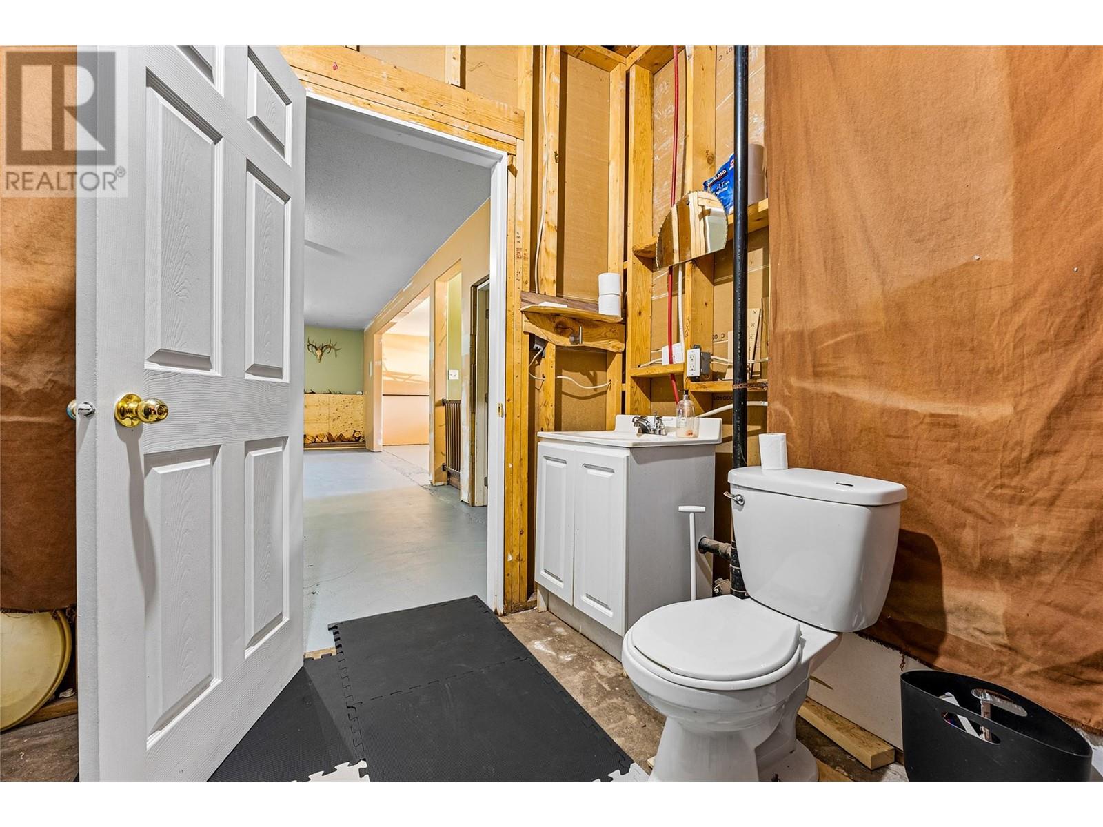 4350 33 Highway, Beaverdell, British Columbia  V0H 1A0 - Photo 31 - 10346720