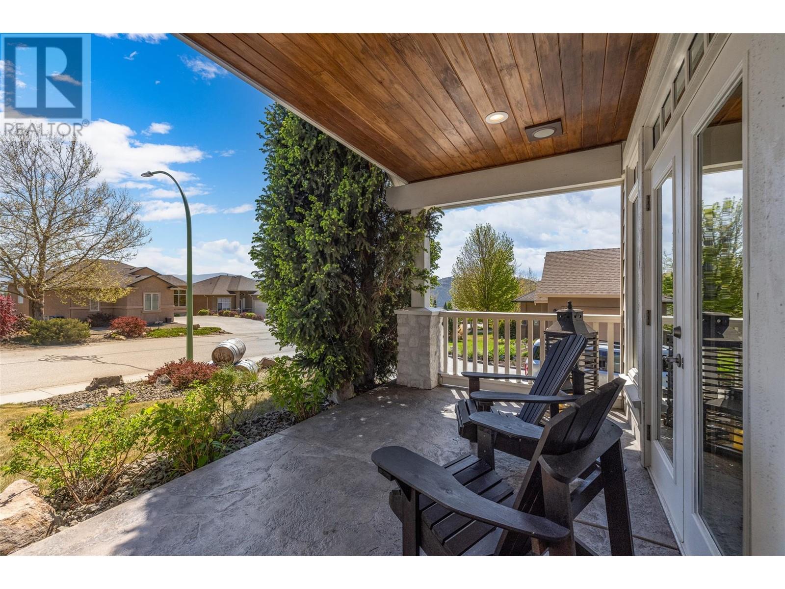 1185 Peak Point Drive, West Kelowna, British Columbia  V1Z 4A9 - Photo 3 - 10346364