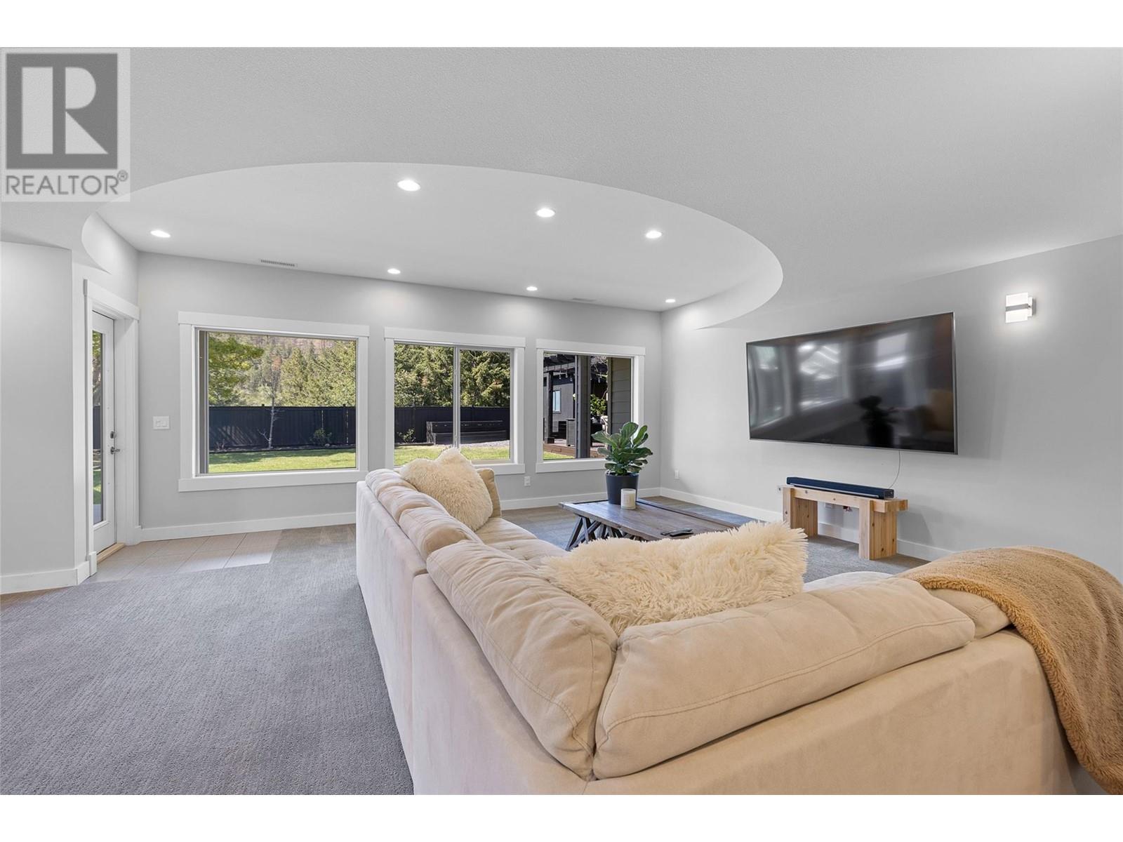 1185 Peak Point Drive, West Kelowna, British Columbia  V1Z 4A9 - Photo 58 - 10346364