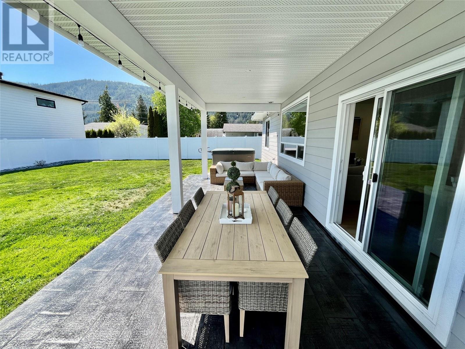 405 Martin Street, Sicamous, British Columbia  V0E 2V0 - Photo 44 - 10346540