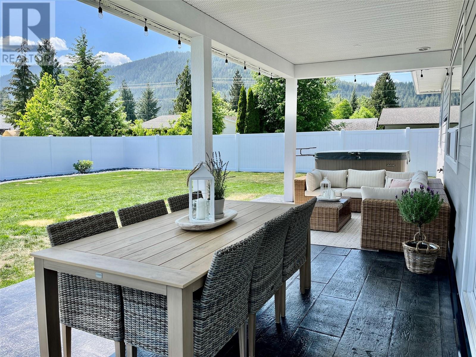 405 Martin Street, Sicamous, British Columbia  V0E 2V0 - Photo 45 - 10346540