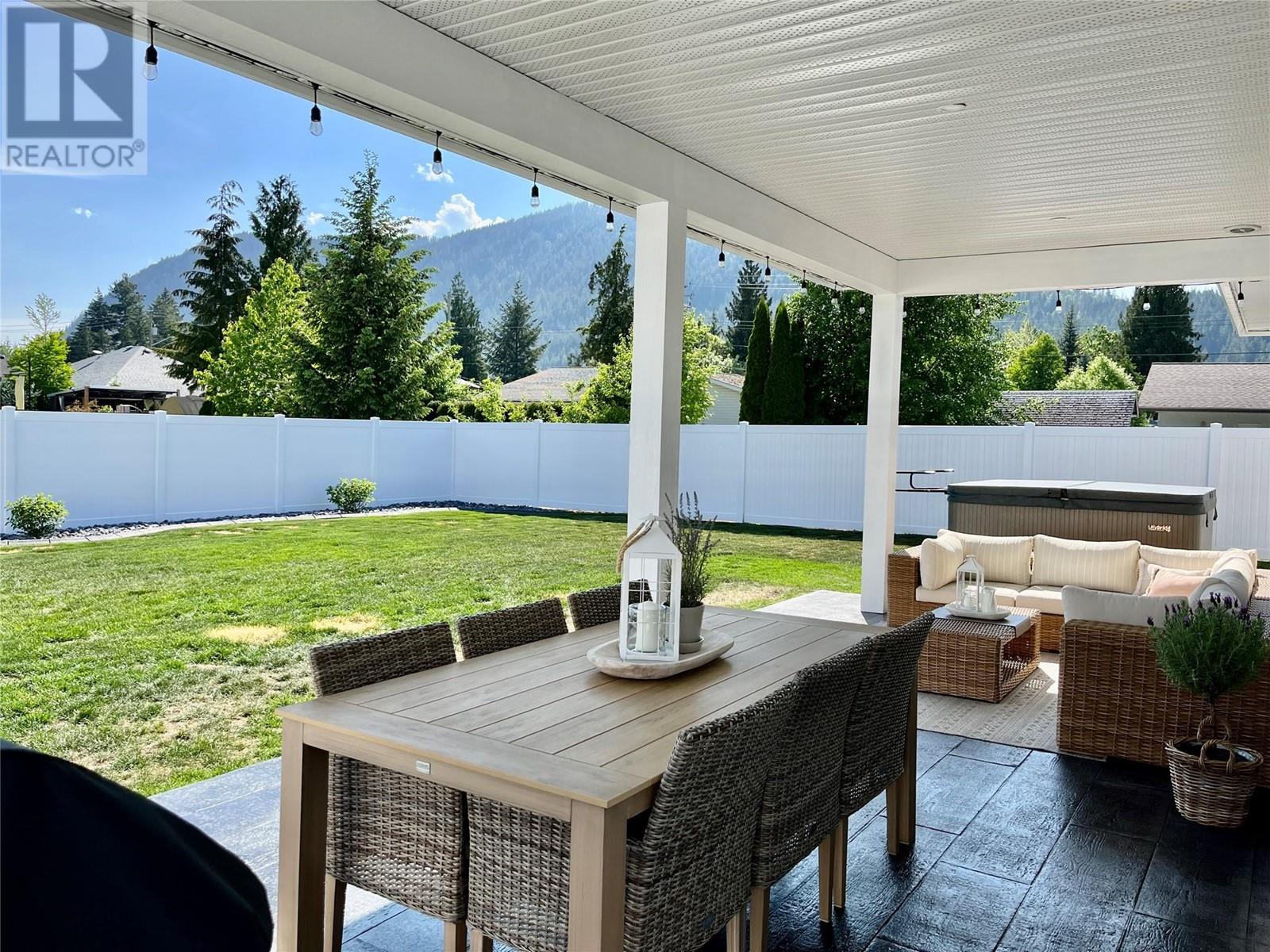 405 Martin Street, Sicamous, British Columbia  V0E 2V0 - Photo 46 - 10346540
