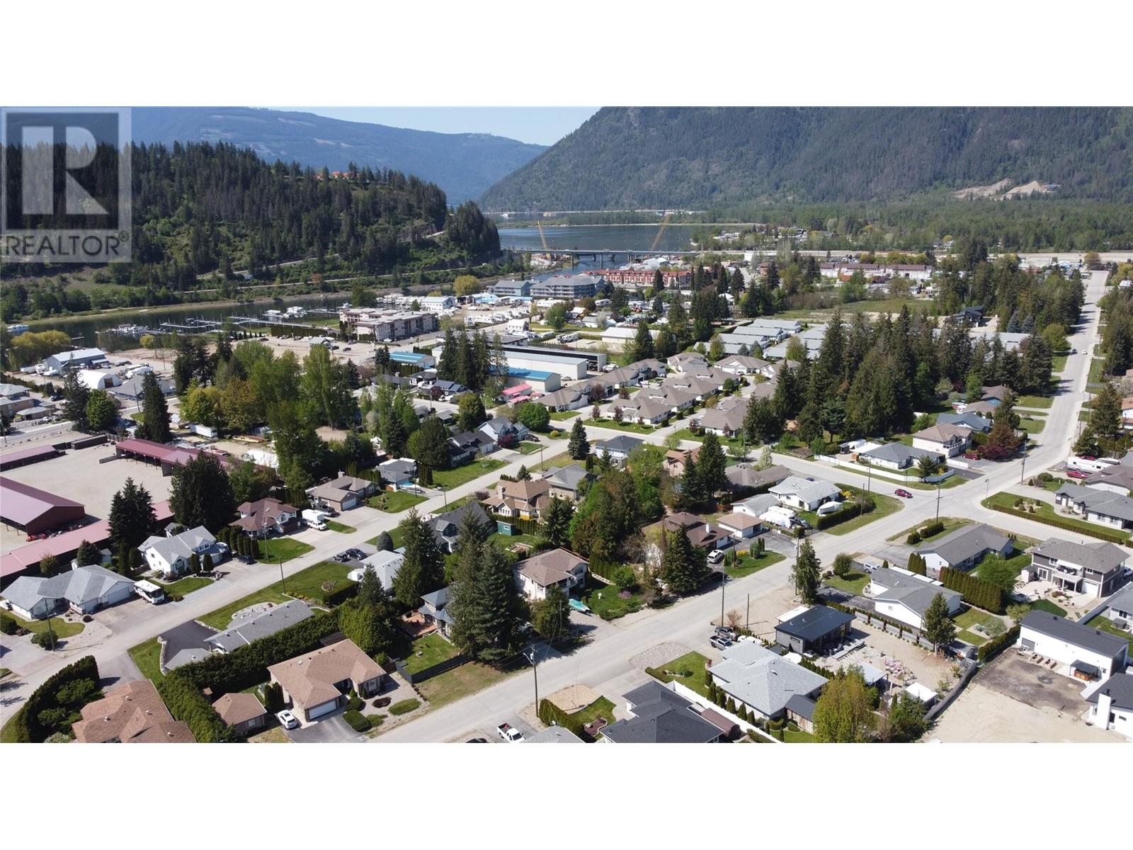 405 Martin Street, Sicamous, British Columbia  V0E 2V0 - Photo 65 - 10346540