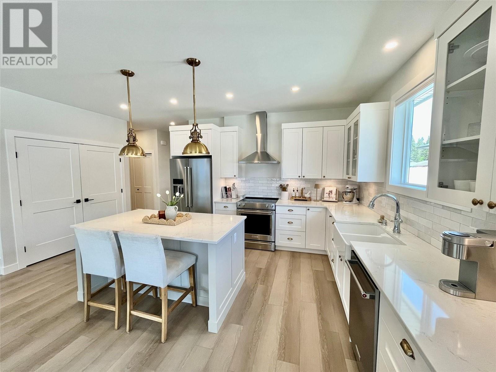 405 Martin Street, Sicamous, British Columbia  V0E 2V0 - Photo 8 - 10346540