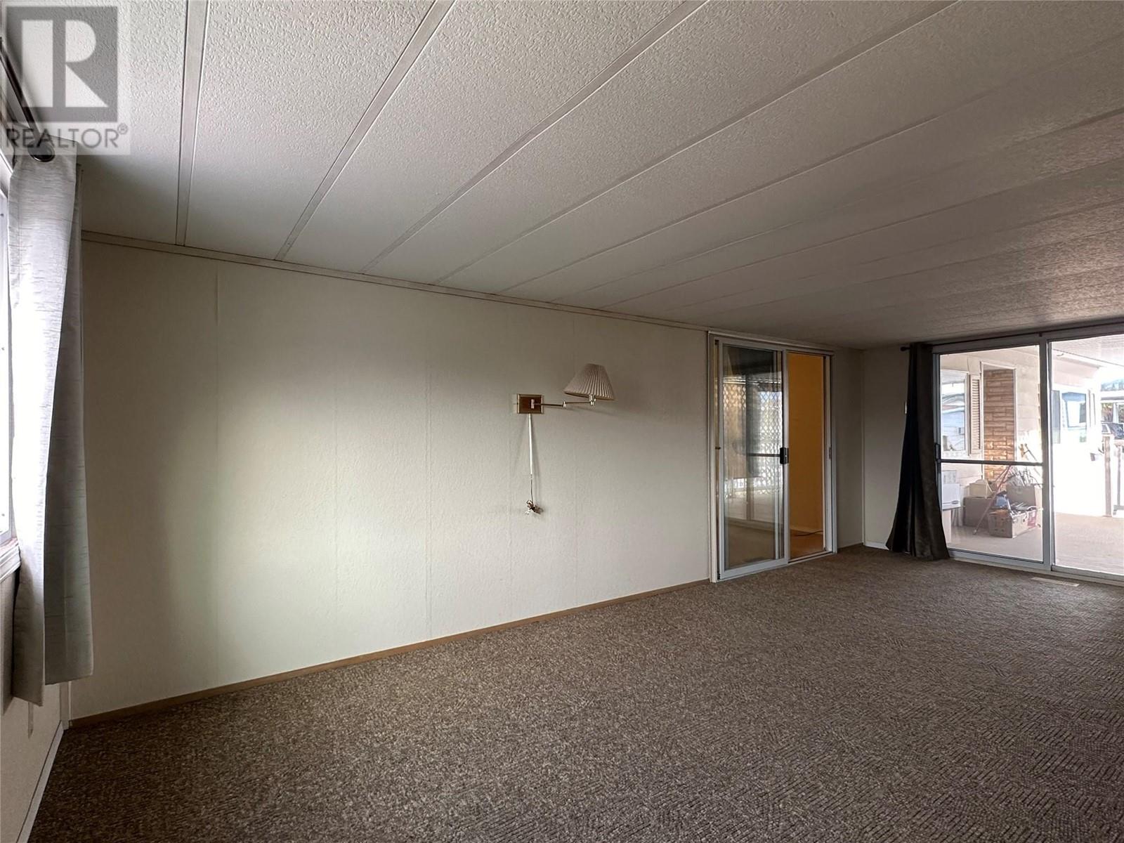 6601 Tucelnuit Drive Unit# 110, Oliver, British Columbia  V0H 1T3 - Photo 11 - 10346331