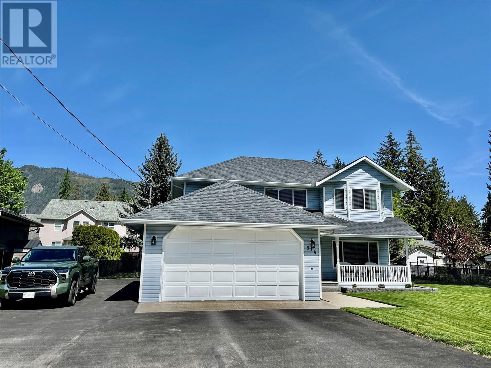 514 Forest Park Street, Sicamous, British Columbia  V0E 2V0 - Photo 1 - 10346545