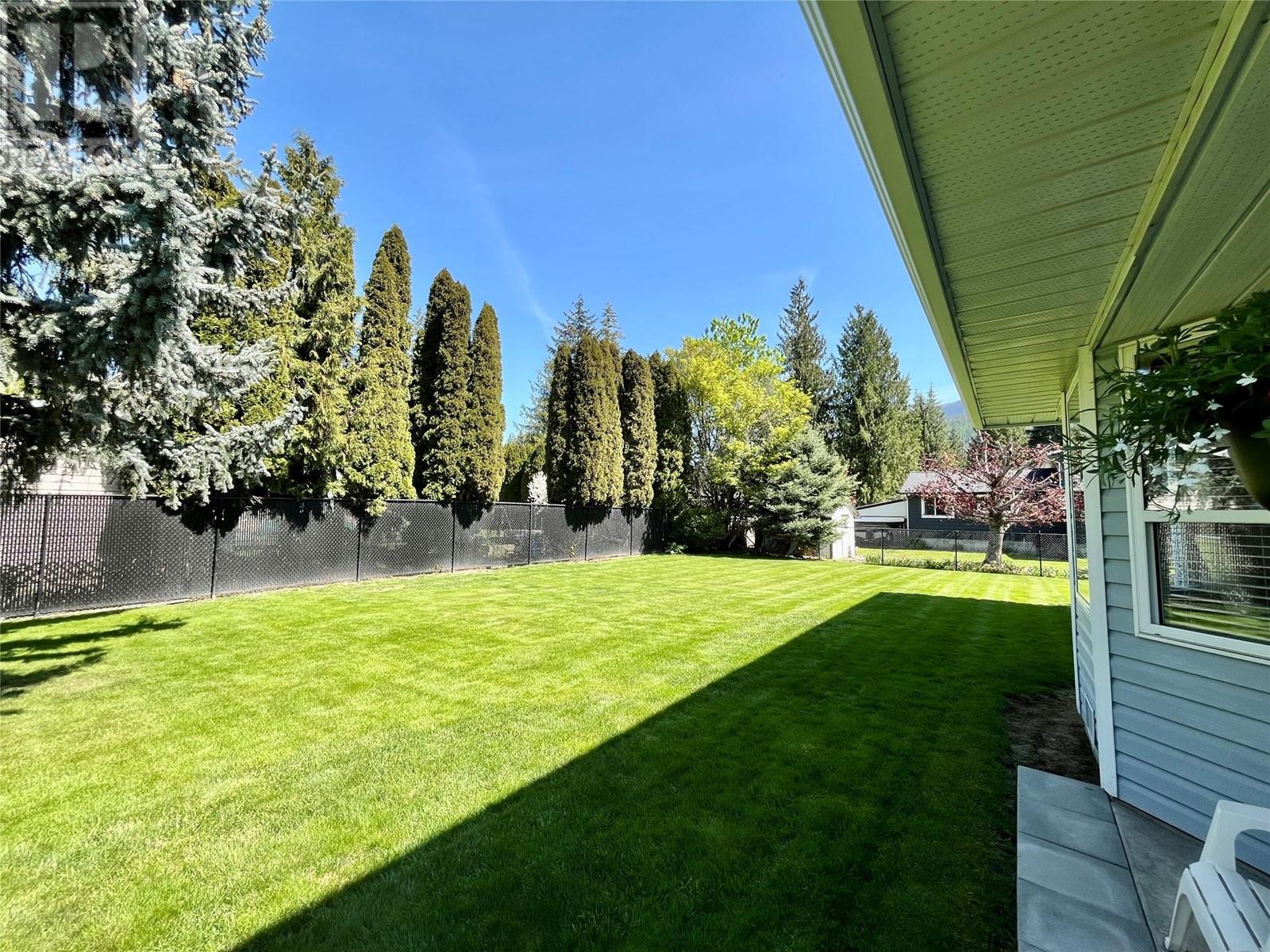 514 Forest Park Street, Sicamous, British Columbia  V0E 2V0 - Photo 44 - 10346545