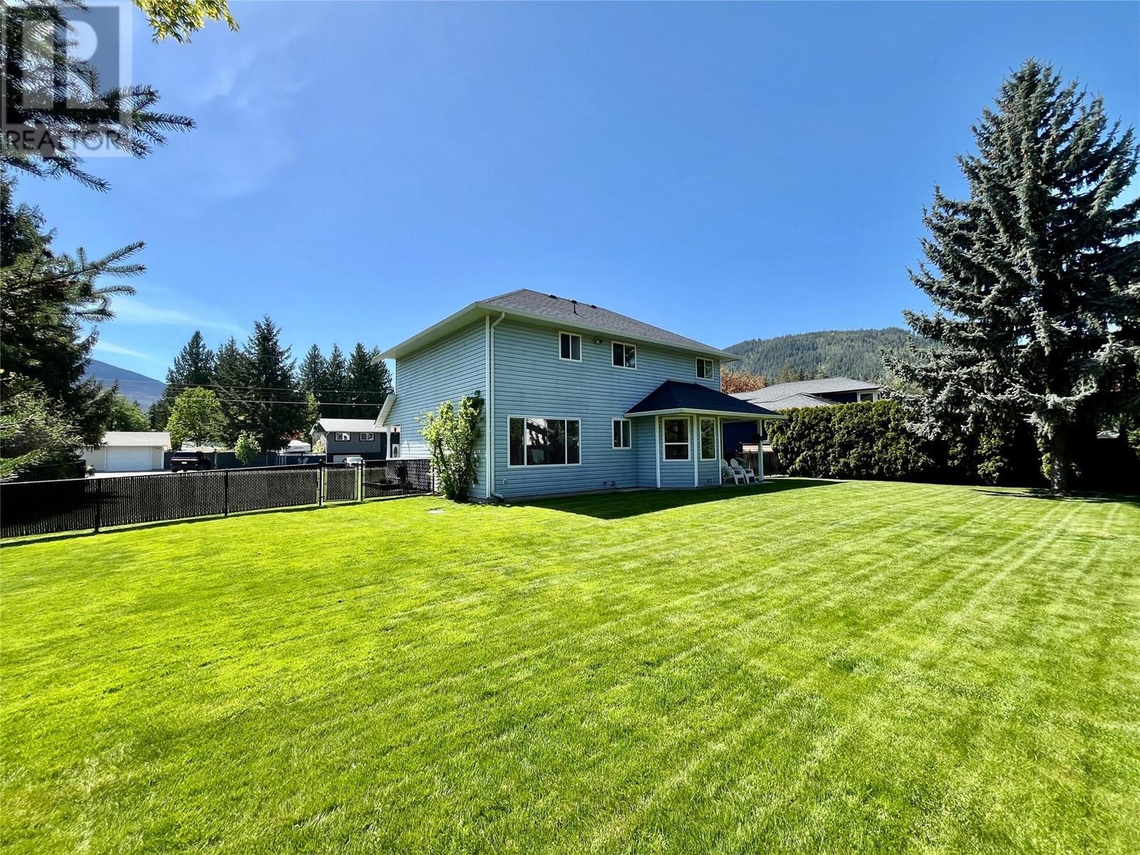 514 Forest Park Street, Sicamous, British Columbia  V0E 2V0 - Photo 9 - 10346545