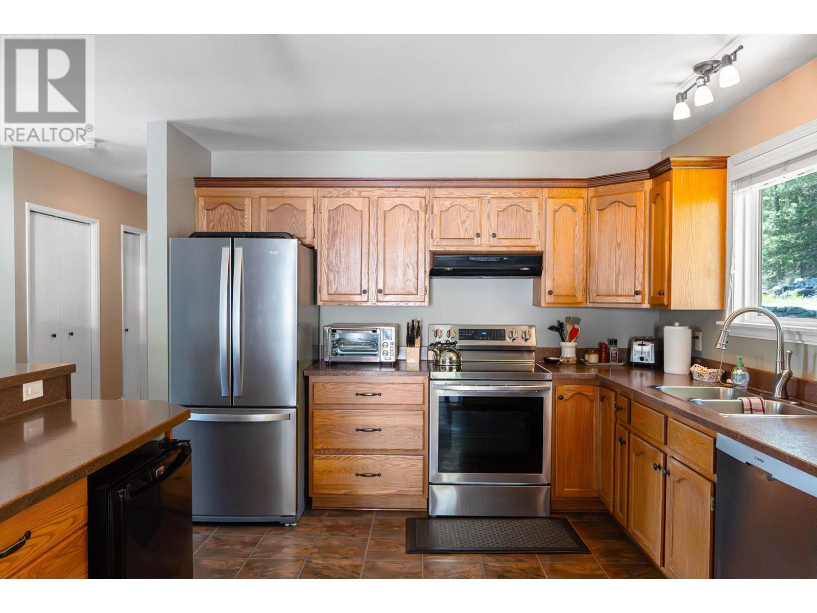 3292 Mciver Road, West Kelowna, British Columbia  V4T 1G2 - Photo 15 - 10346278