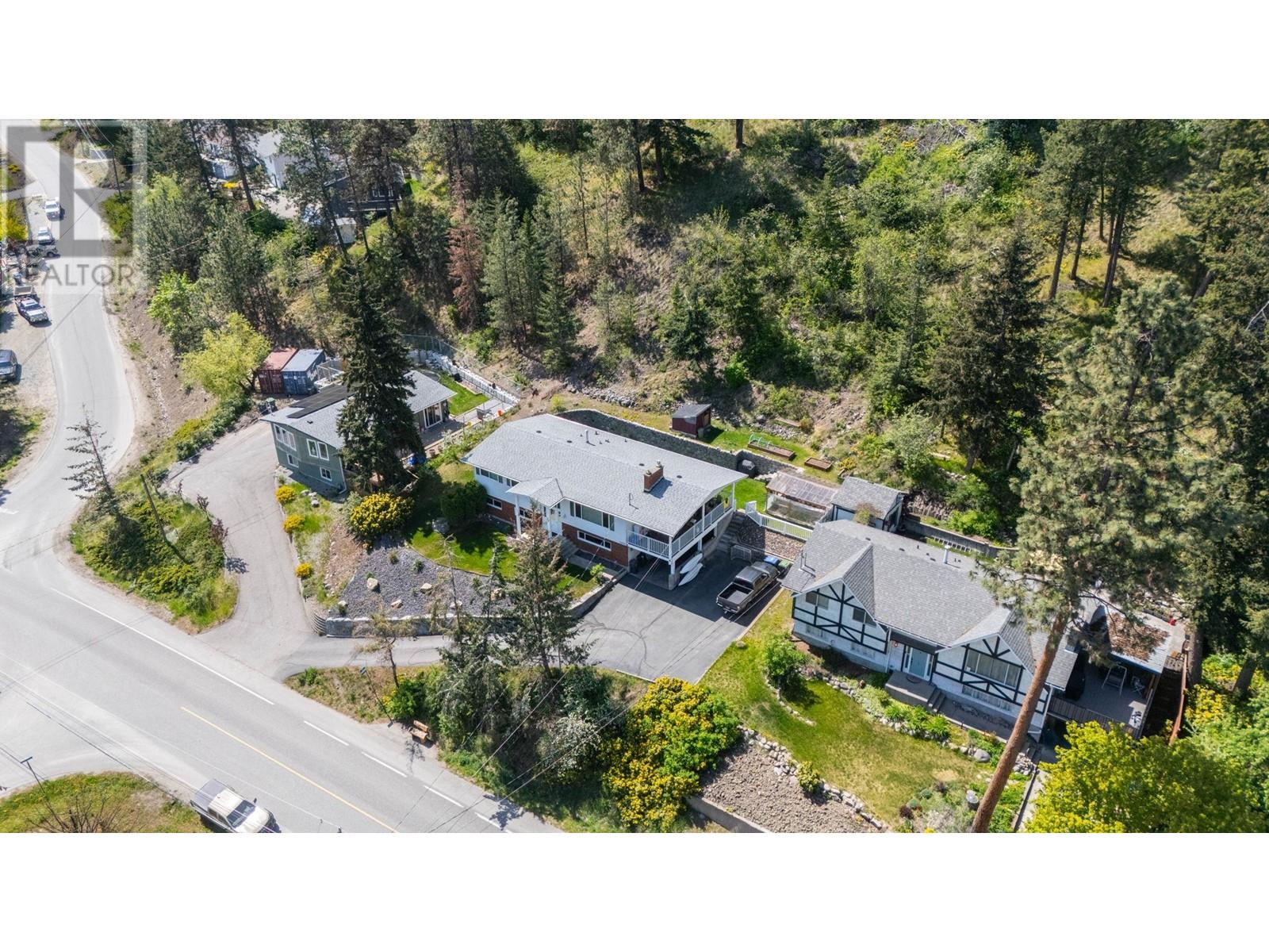 3292 Mciver Road, West Kelowna, British Columbia  V4T 1G2 - Photo 47 - 10346278
