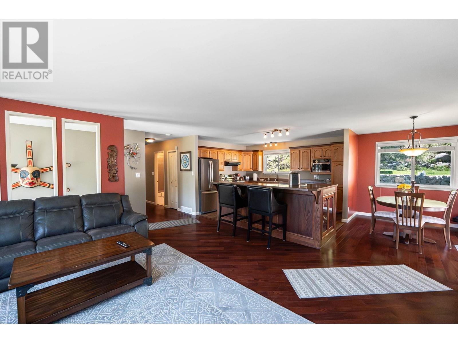 3292 Mciver Road, West Kelowna, British Columbia  V4T 1G2 - Photo 9 - 10346278