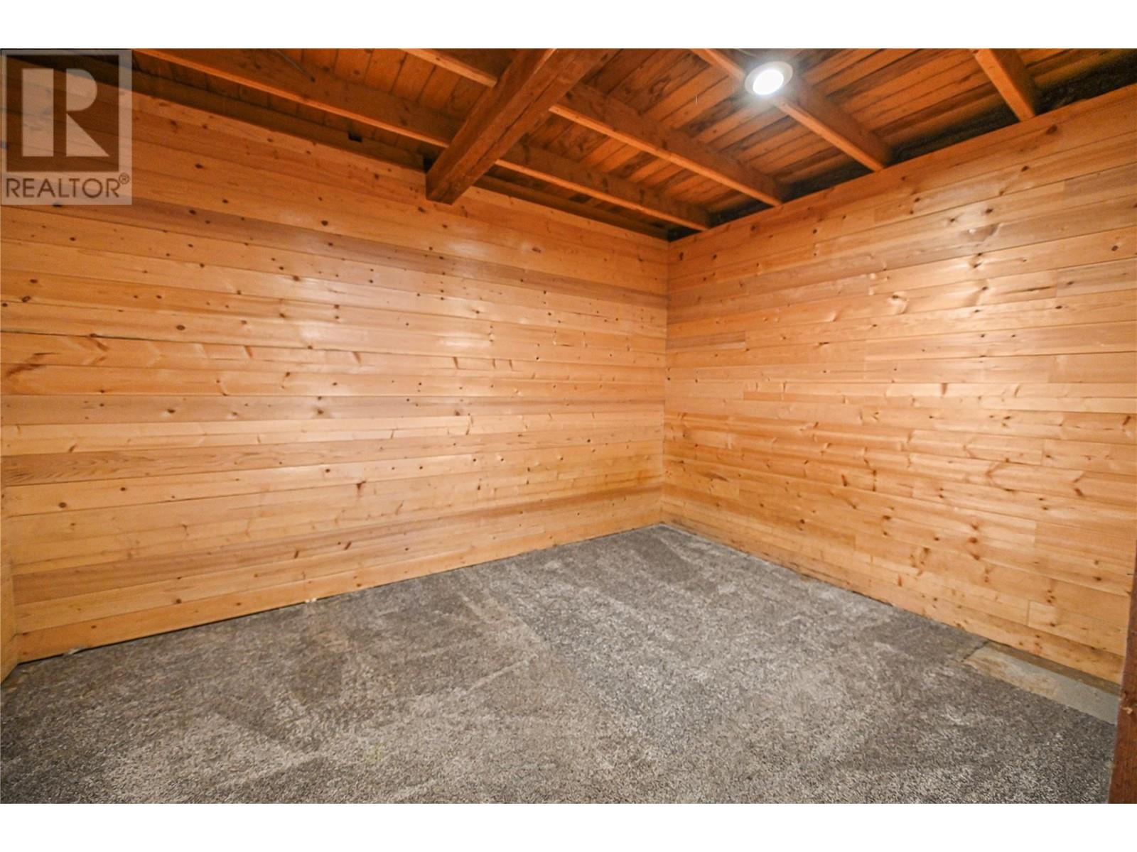 4966 Luck Avenue, Canal Flats, British Columbia  V0B 1B0 - Photo 18 - 10346432