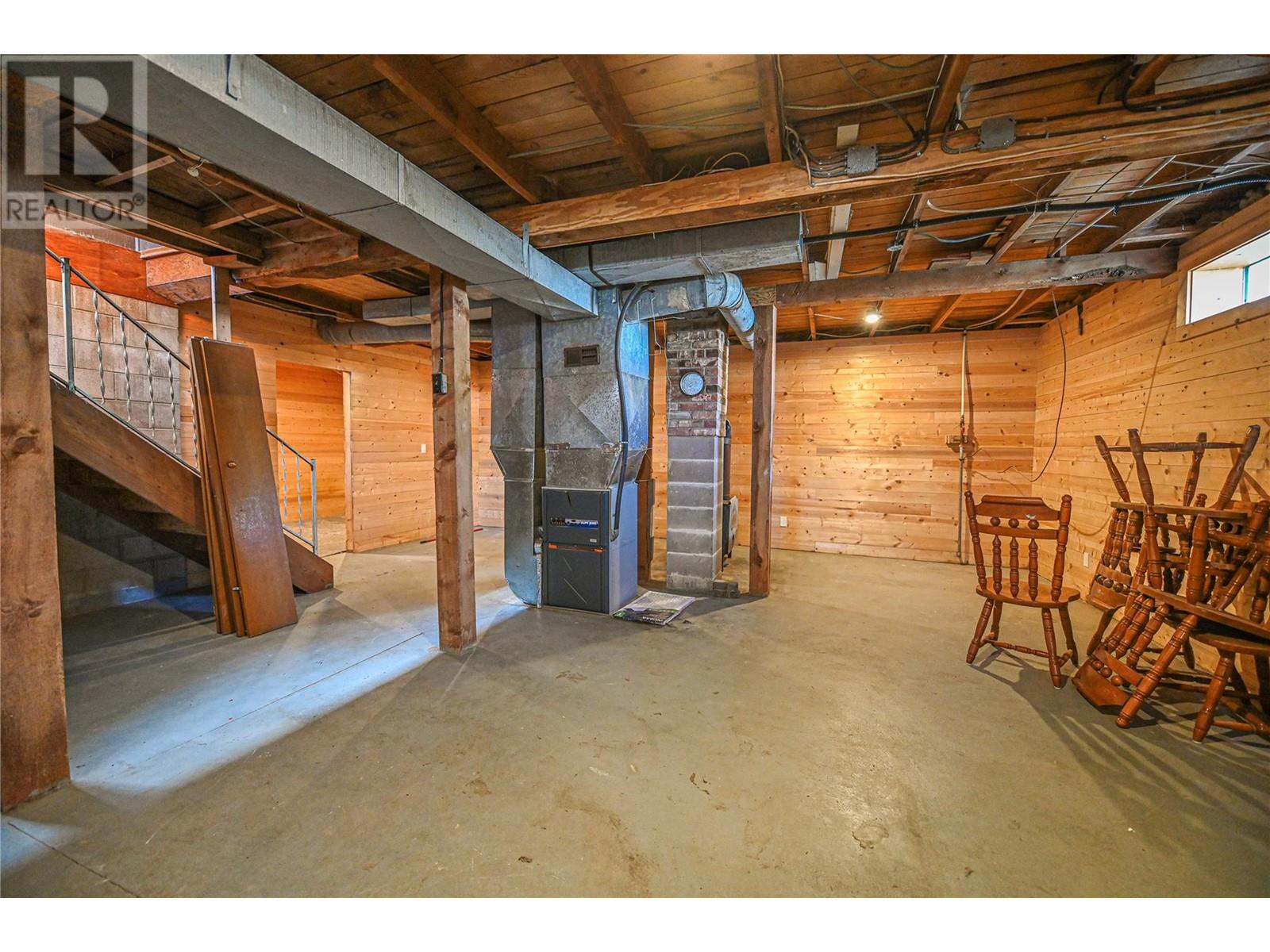 4966 Luck Avenue, Canal Flats, British Columbia  V0B 1B0 - Photo 21 - 10346432