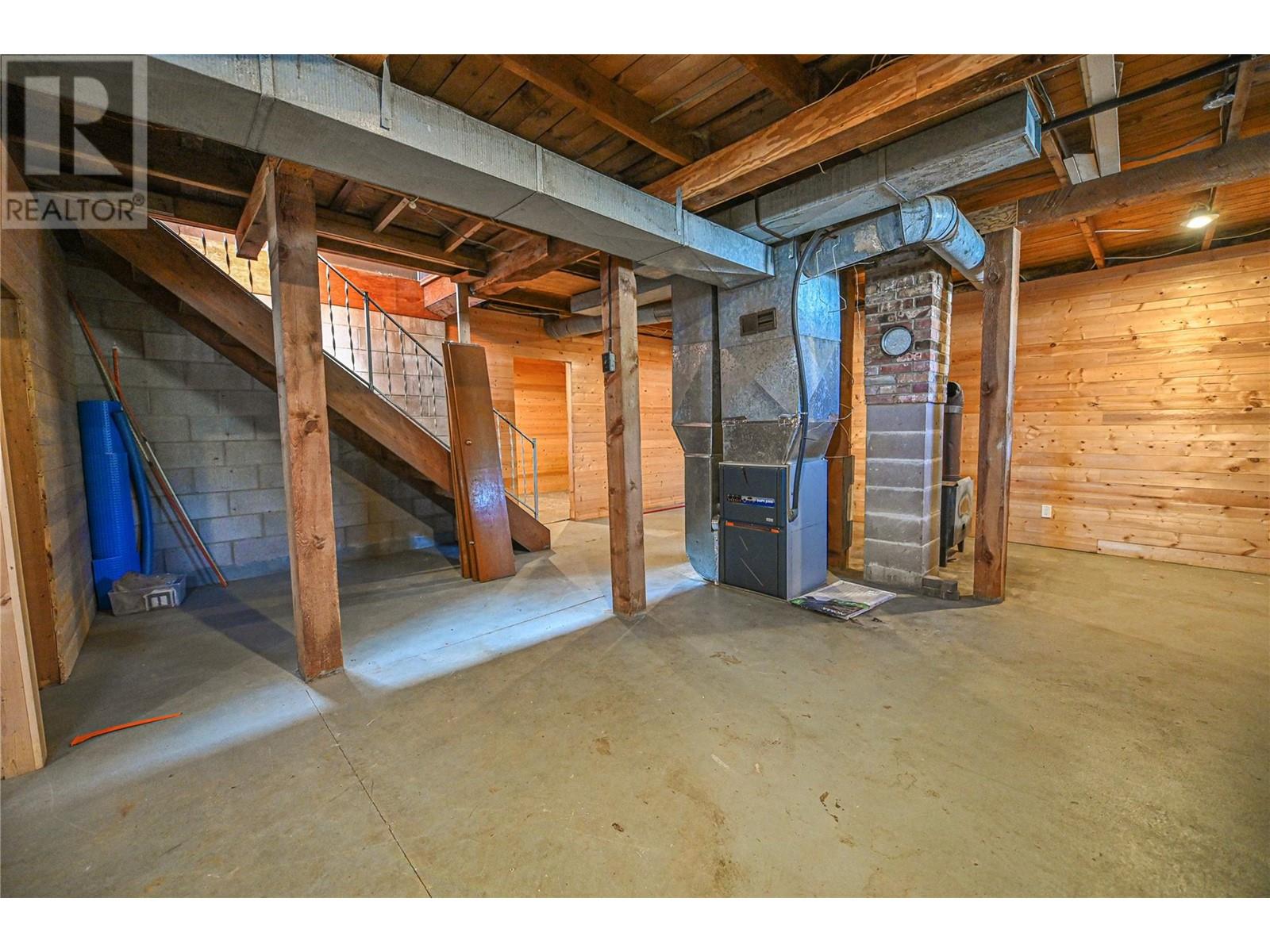4966 Luck Avenue, Canal Flats, British Columbia  V0B 1B0 - Photo 22 - 10346432