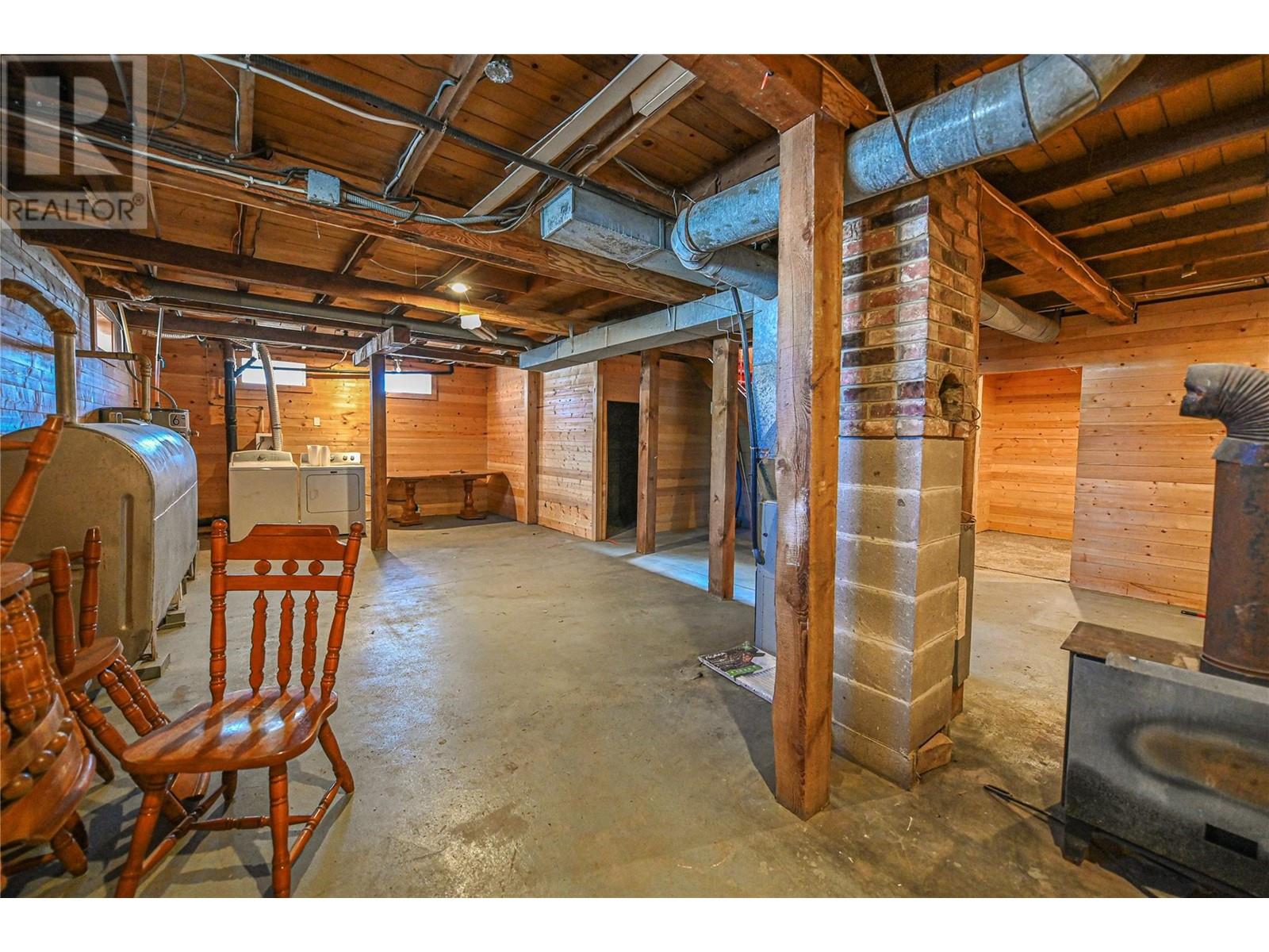 4966 Luck Avenue, Canal Flats, British Columbia  V0B 1B0 - Photo 25 - 10346432