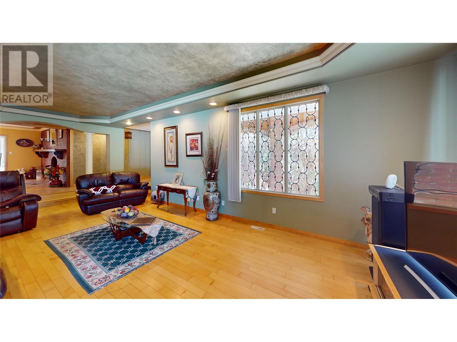 1698 Mckenzie Road, Fernie, British Columbia  V0B 1M5 - Photo 10 - 10345952