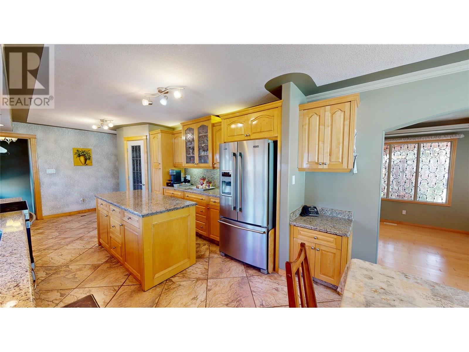1698 Mckenzie Road, Fernie, British Columbia  V0B 1M5 - Photo 15 - 10345952