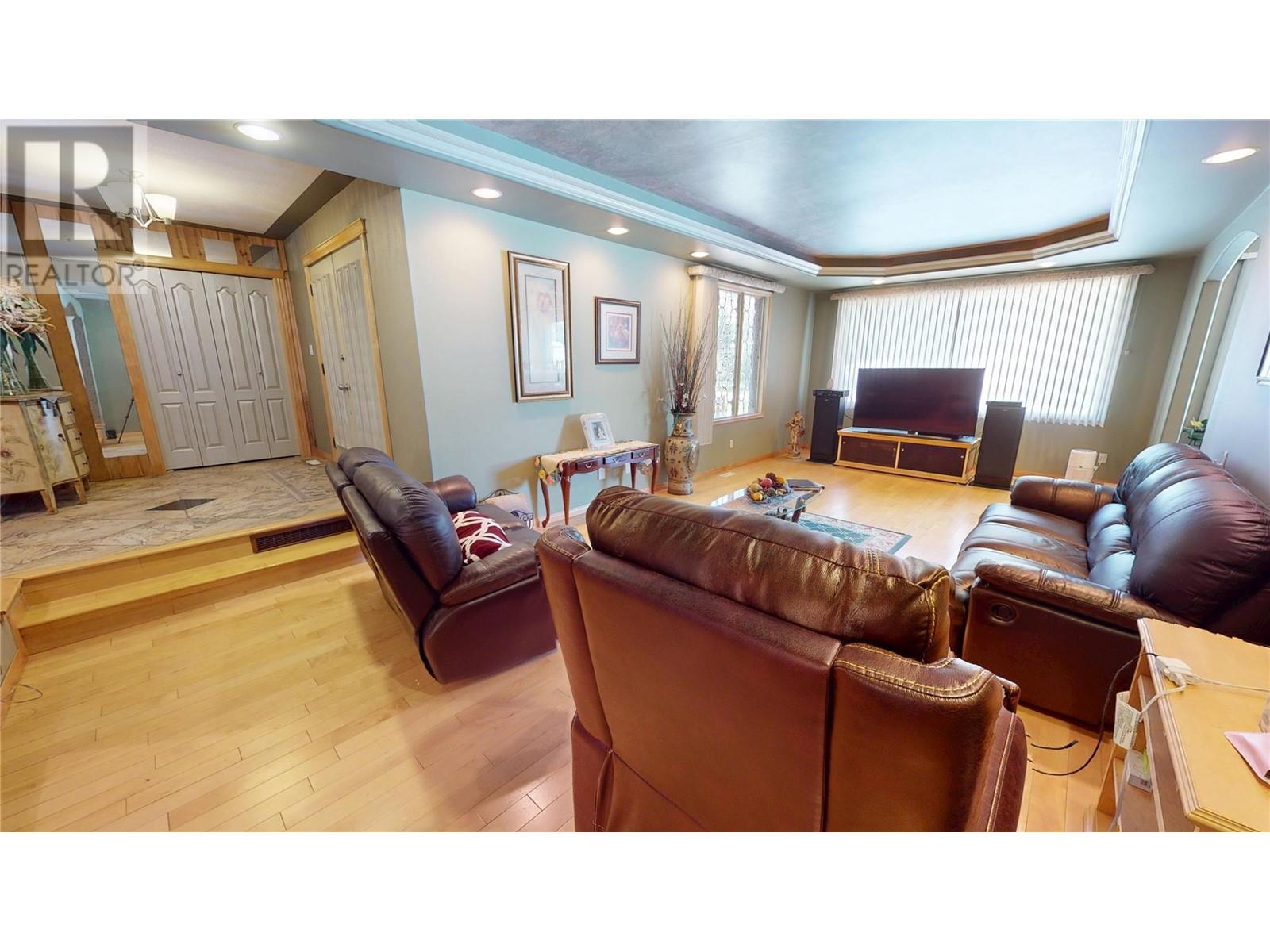 1698 Mckenzie Road, Fernie, British Columbia  V0B 1M5 - Photo 19 - 10345952