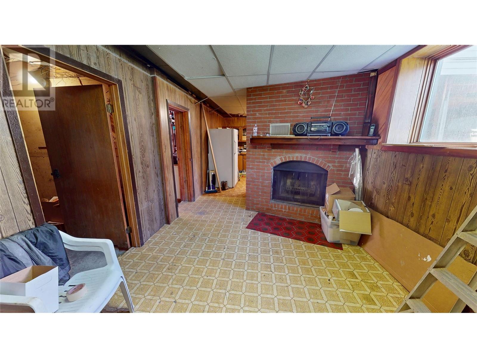 1698 Mckenzie Road, Fernie, British Columbia  V0B 1M5 - Photo 38 - 10345952